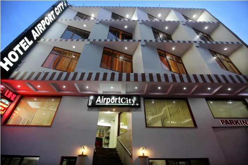 Property Building in Hotel Airport City Near Delhi International Airport