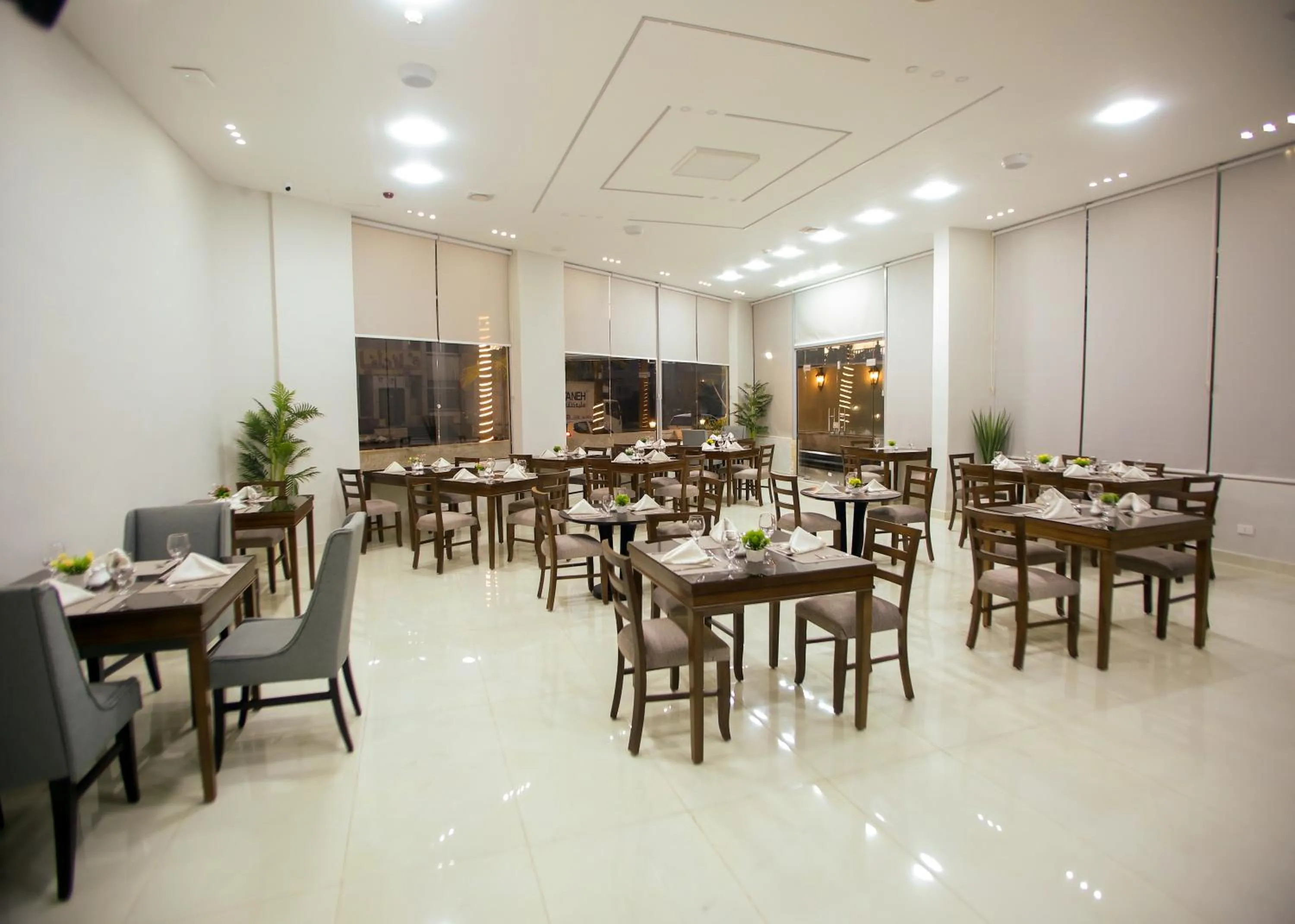 Restaurant/places to eat in Seraj Amman Hotel