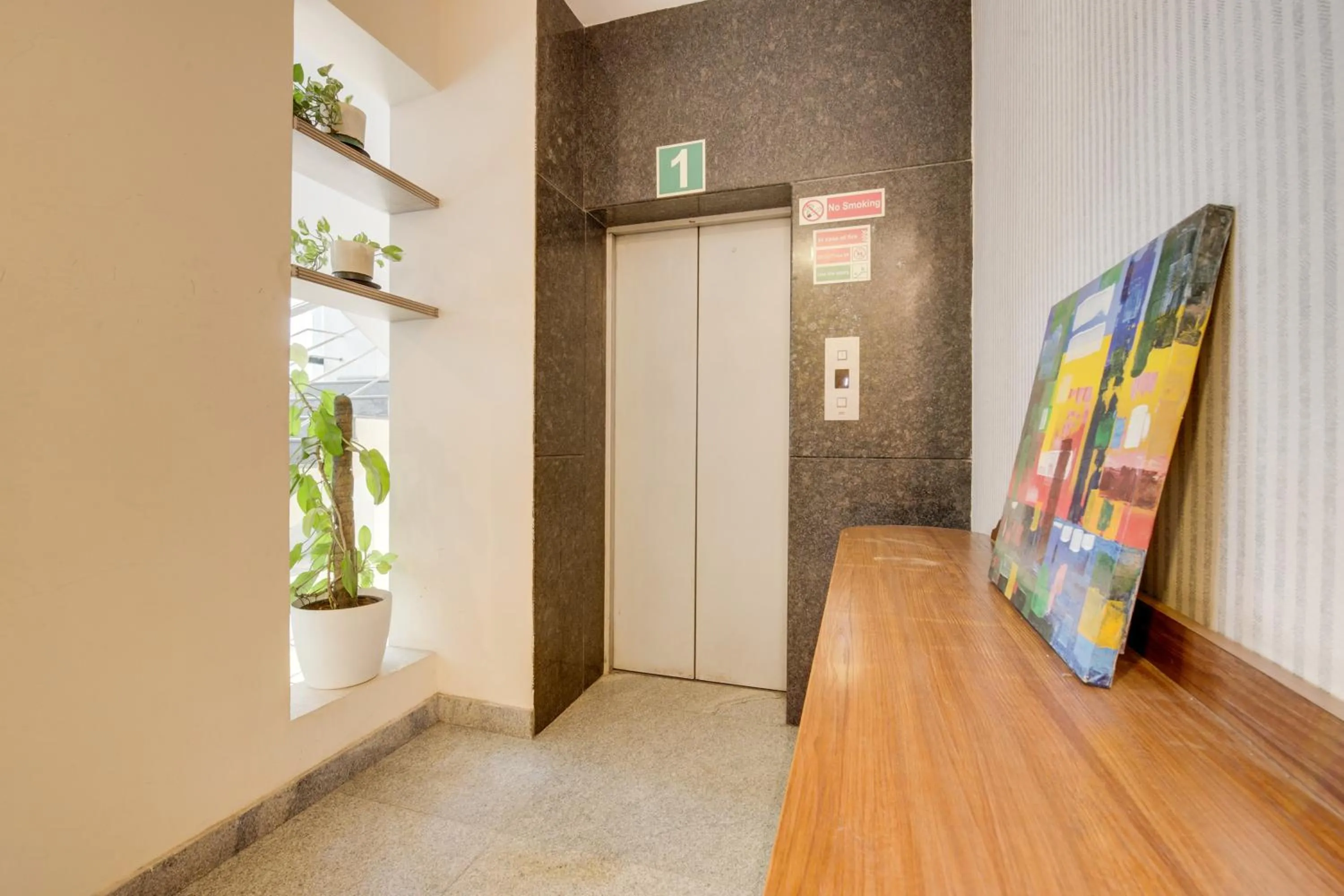 Lobby or reception in Townhouse HBR Layout