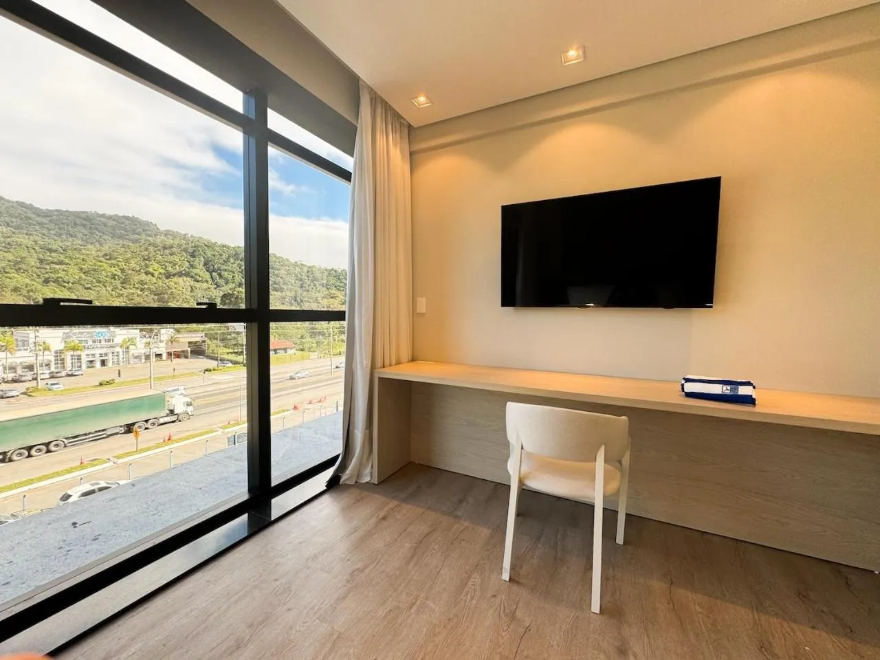 TV and multimedia in Blue Sea Hotel