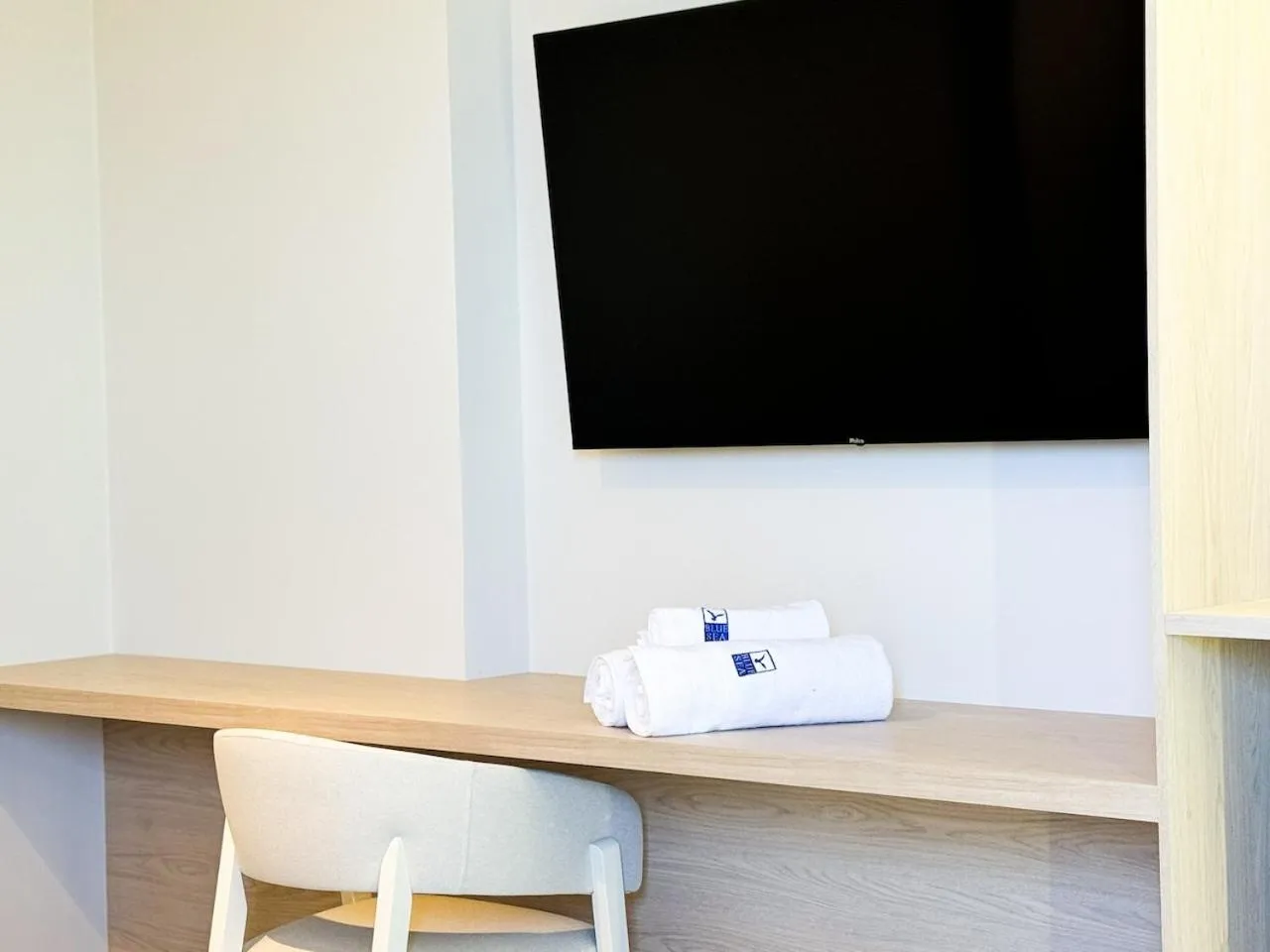 TV and multimedia in Blue Sea Hotel