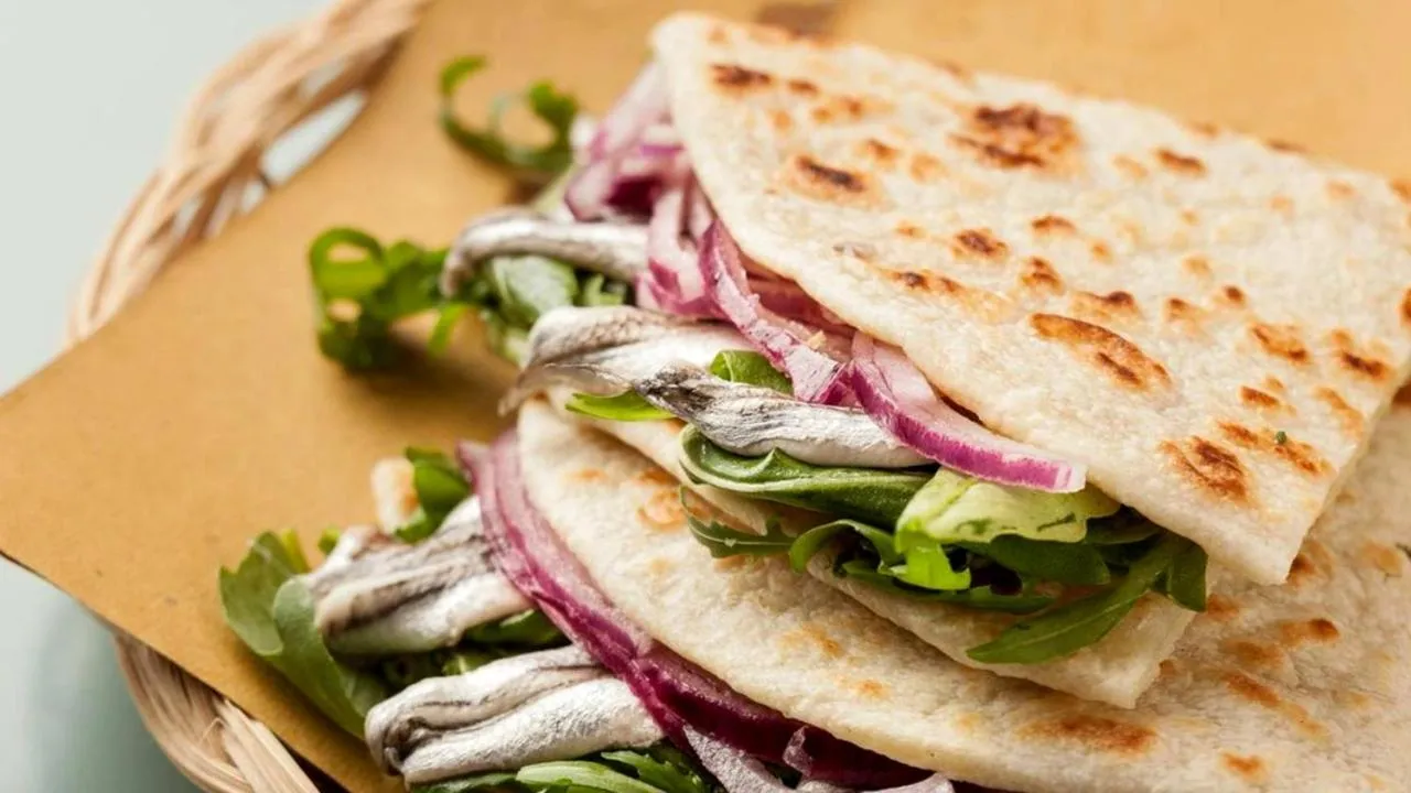 Food in Diplomat Marine