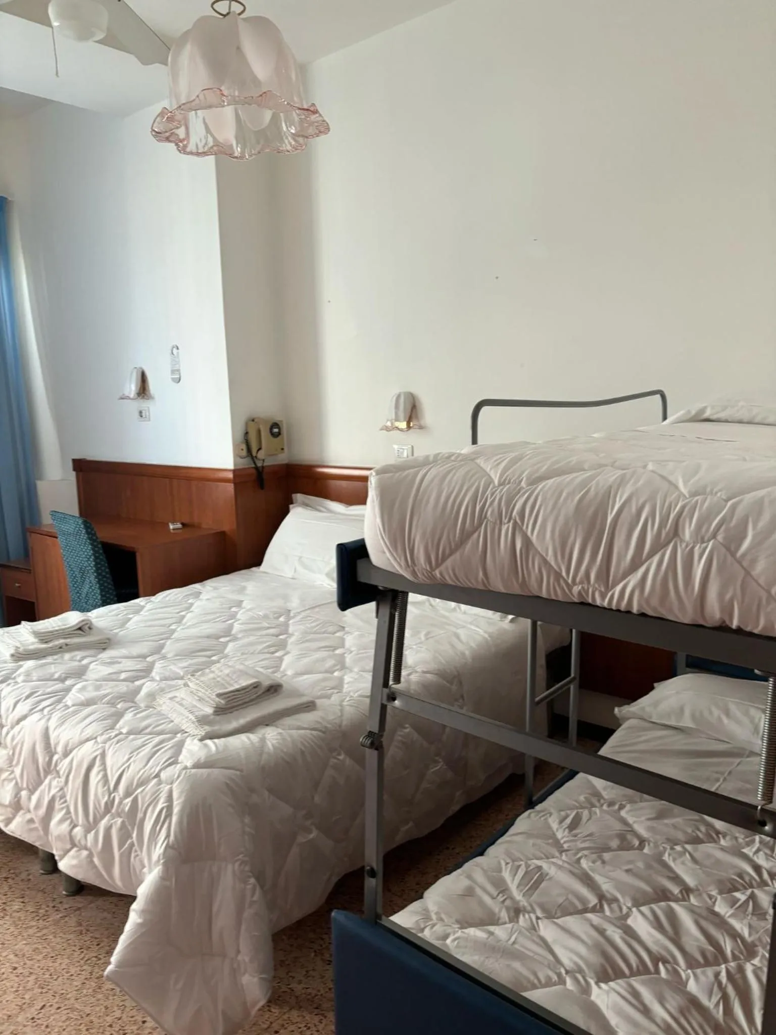 Bedroom, Bed in Diplomat Marine