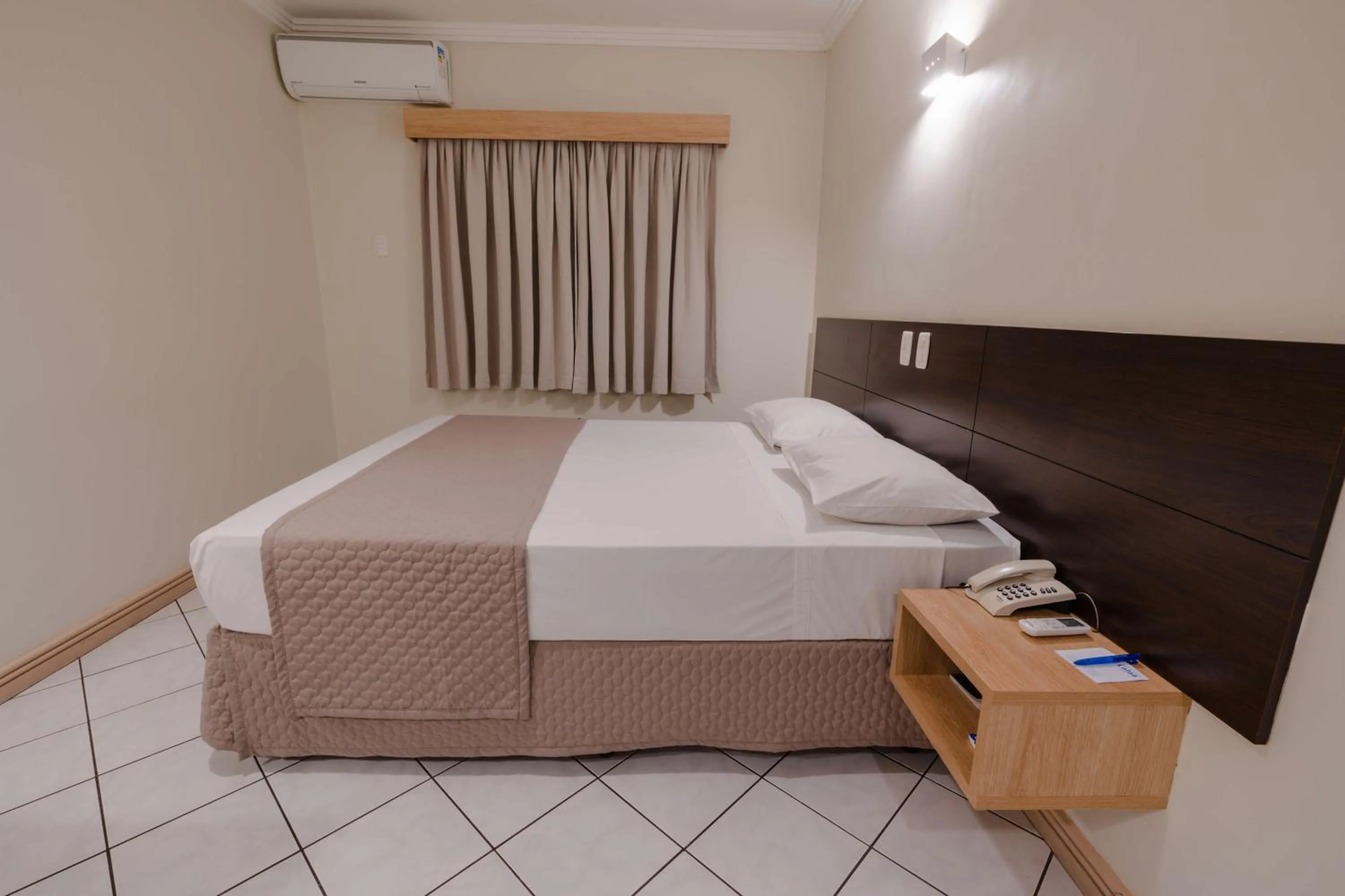 Bedroom, Bed in Hotel Caiuá Express Umuarama