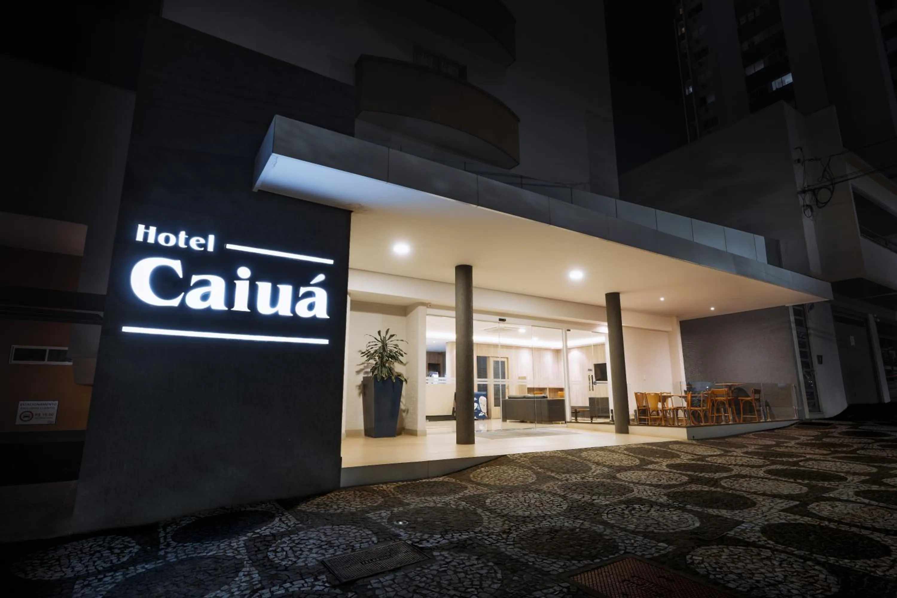 Facade/entrance in Hotel Caiuá Express Umuarama