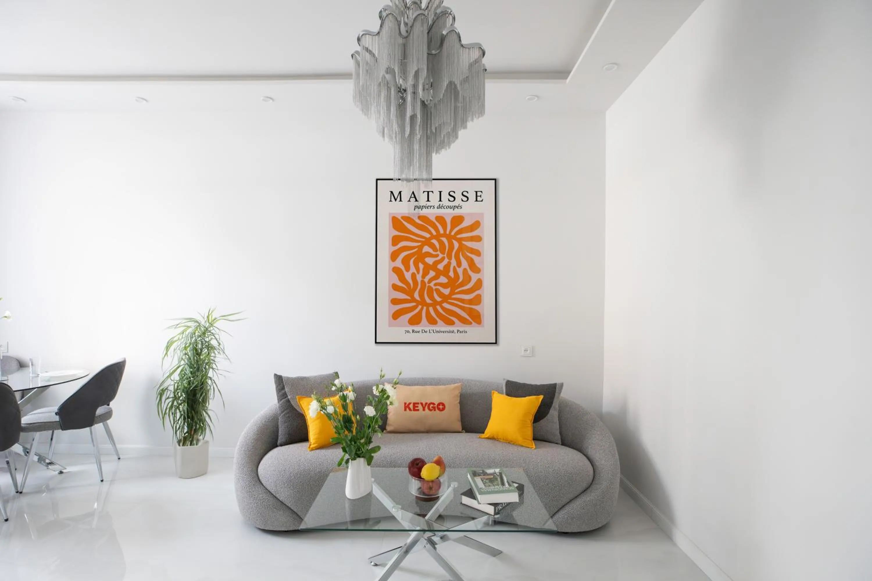 Seating area in Apartment KeyGo #0061 is the key to the center of Yerevan