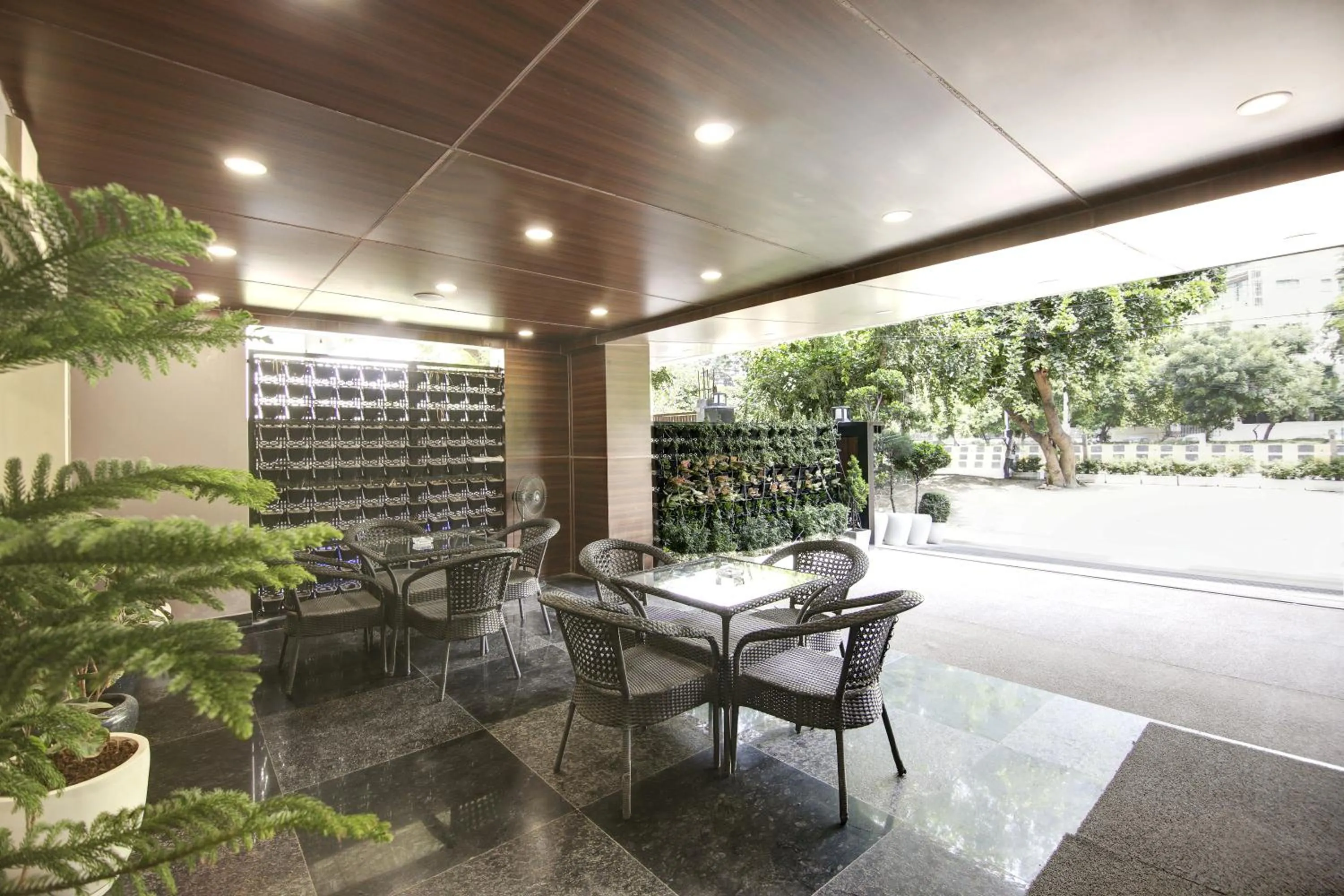 Property building in Hotel 91 Millennium Huda