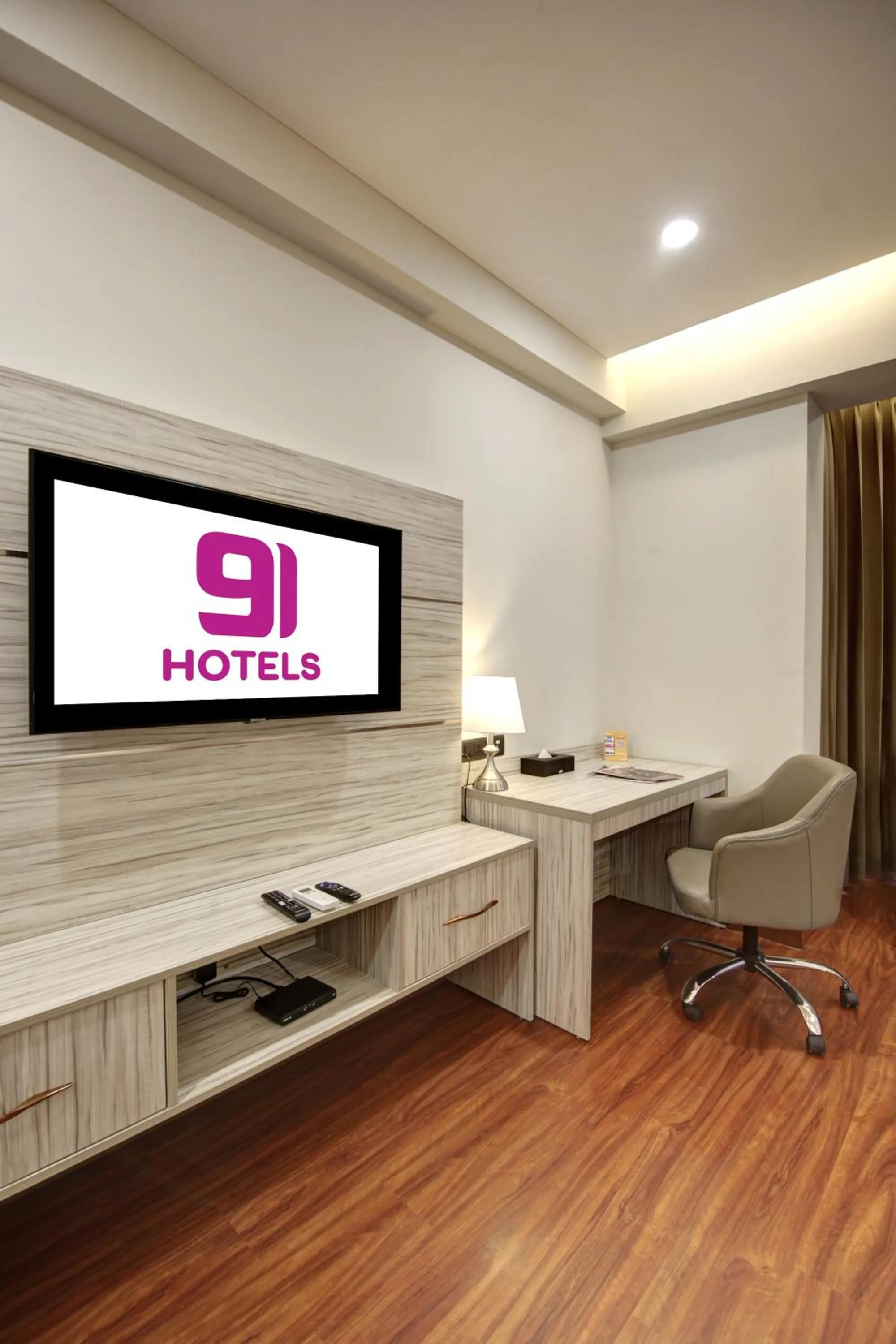 TV and multimedia in Hotel 91 Millennium Huda