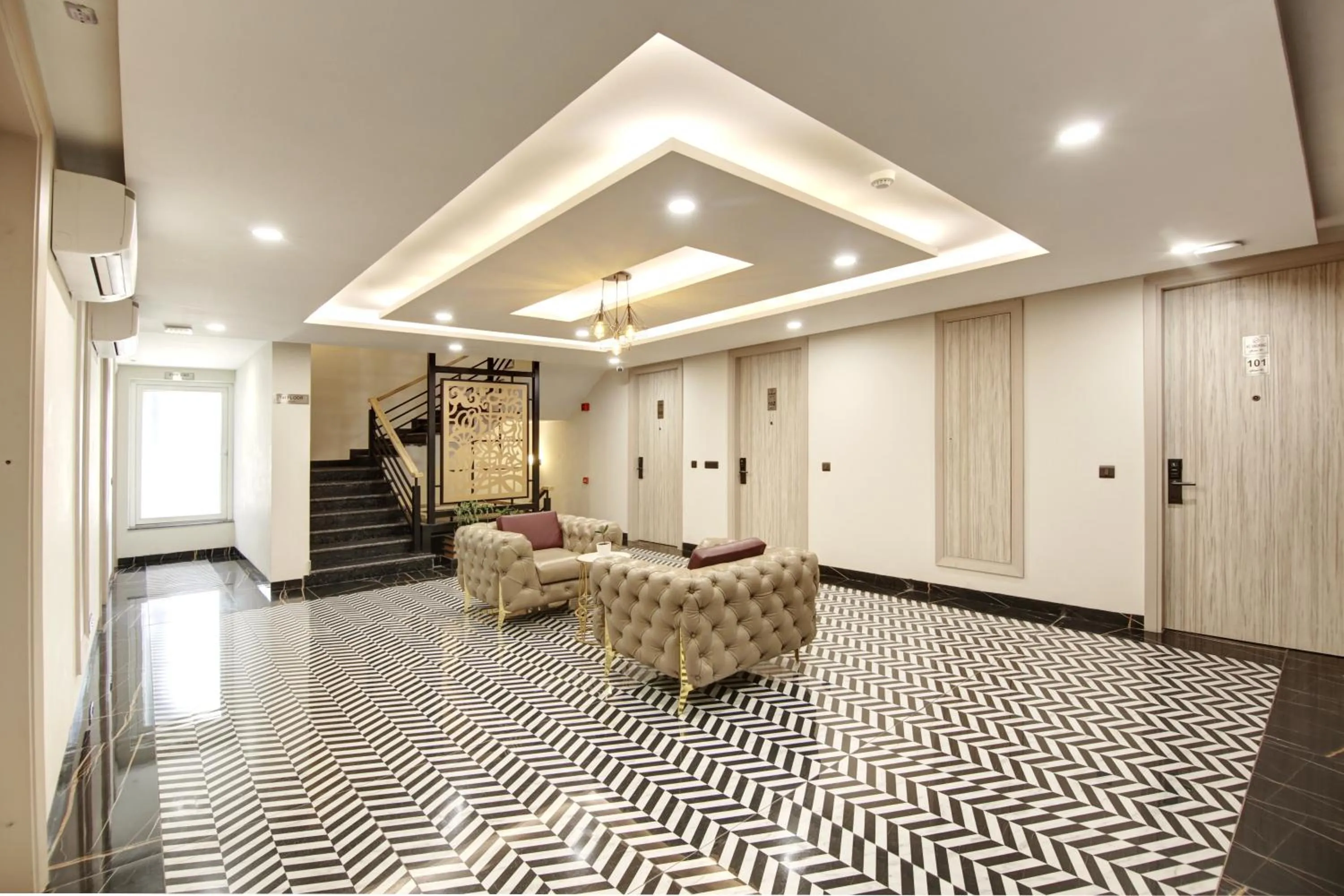 Property building in Hotel 91 Millennium Huda