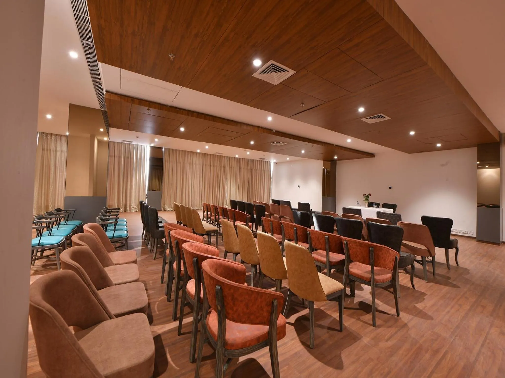 Clubhouse Hotel by CheckIn Morbi