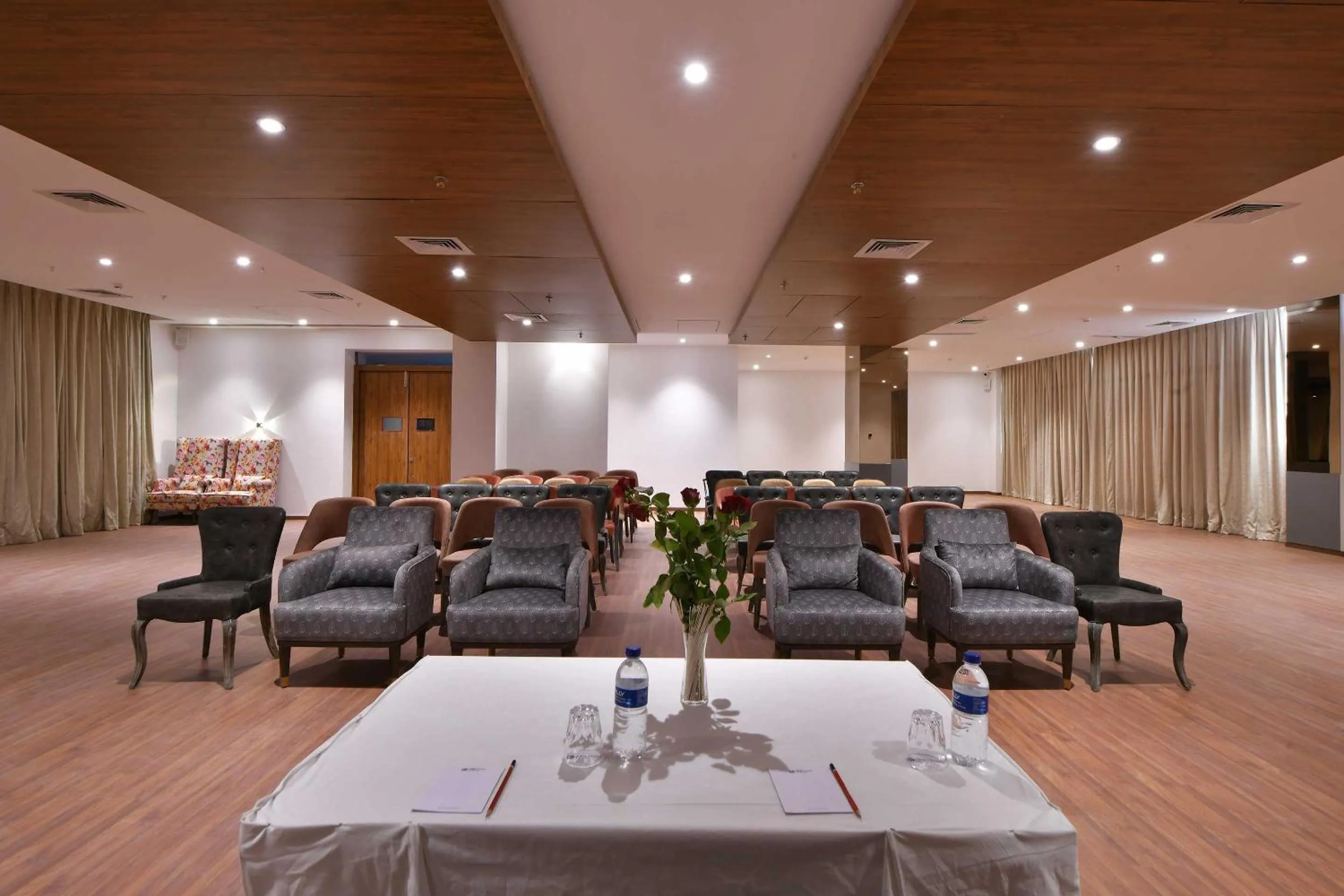 Banquet/Function facilities in Clubhouse Hotel by CheckIn Morbi