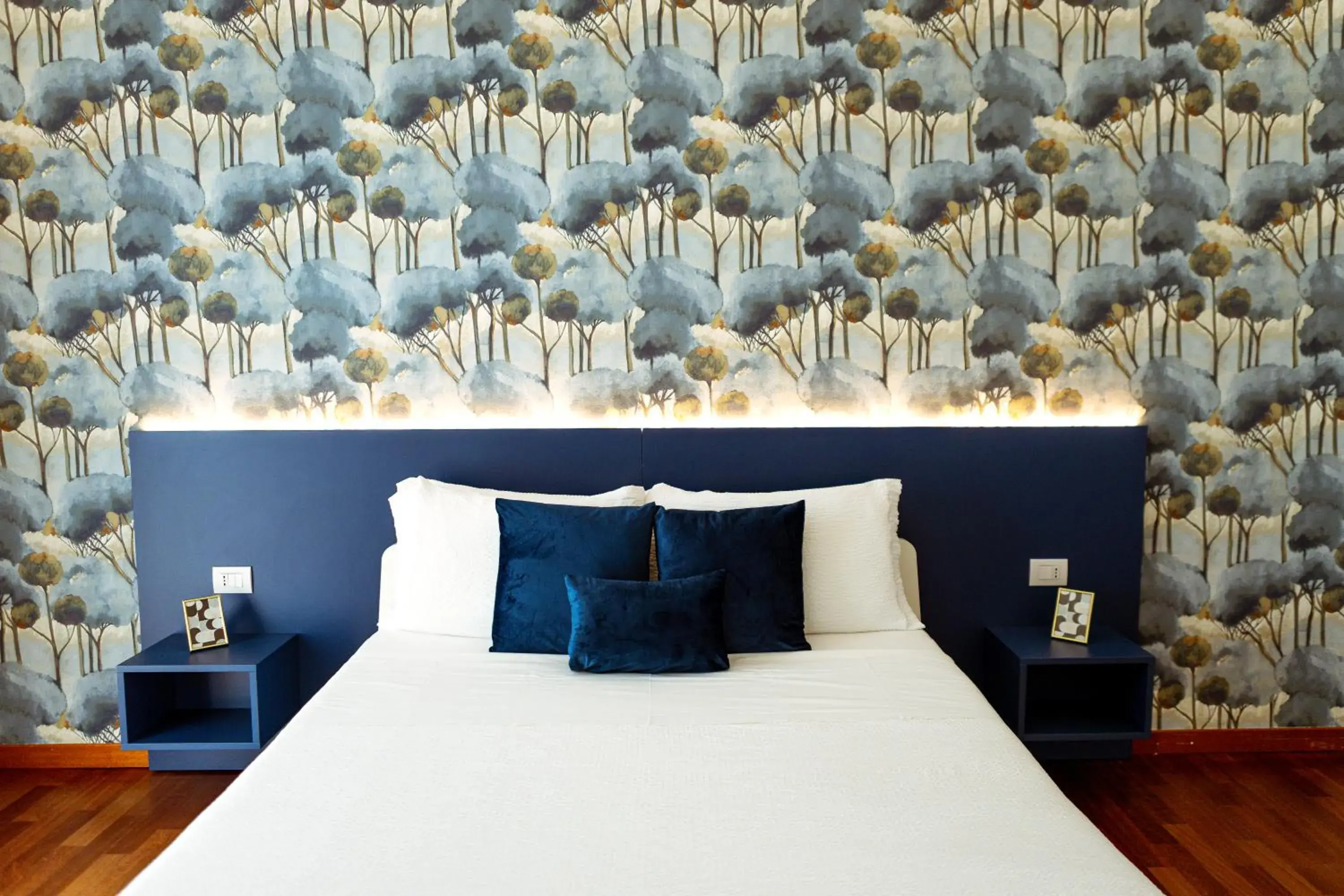 Double Room with Shared Bathroom - single occupancy in B&B Best Hostel Milano Double Room with Shared Bathroom - single occupancy in B&B Best Hostel Milano