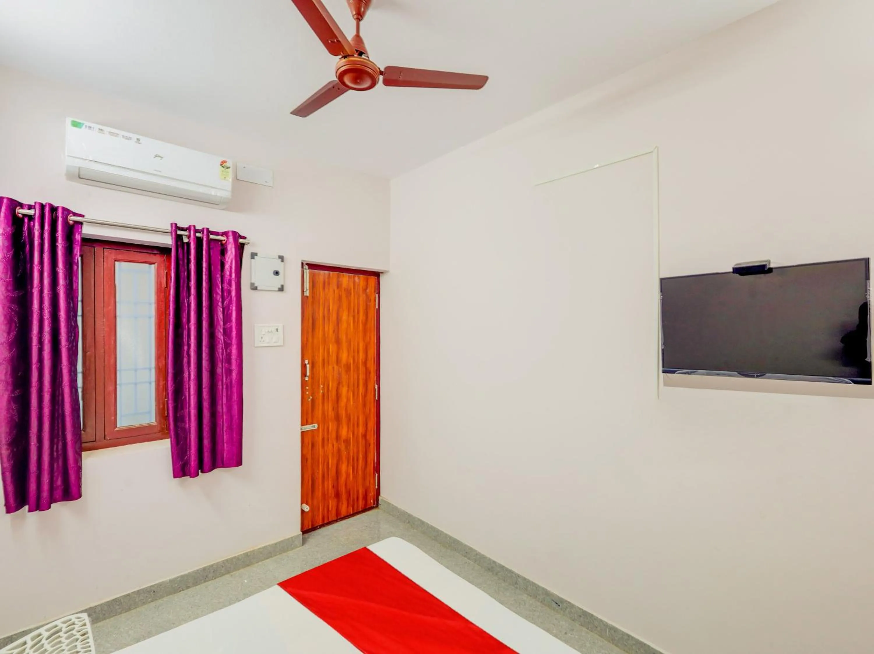 Bedroom in Hotel O Ram Residency