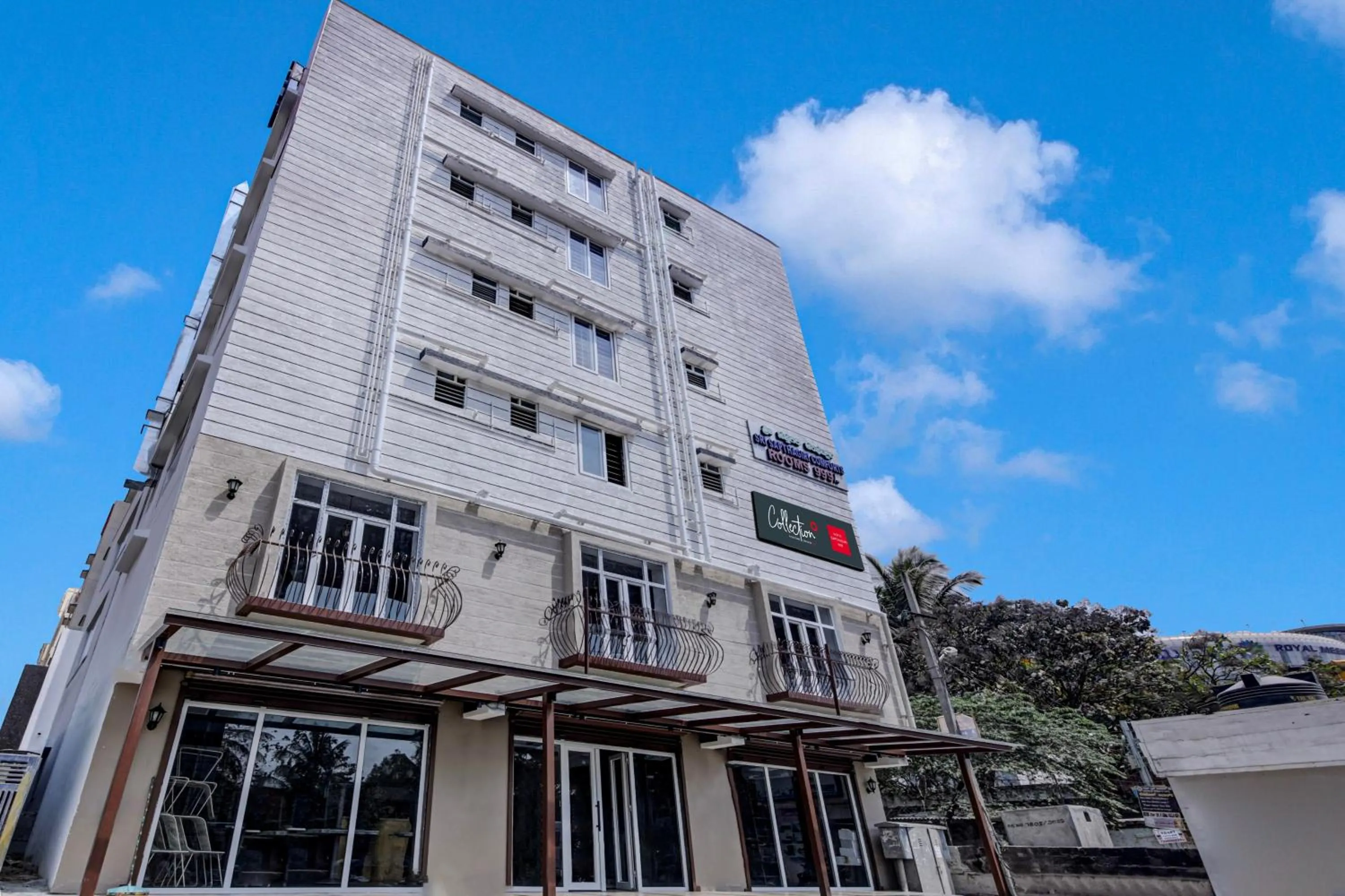 Facade/entrance in Collection O Sapthagiri Inn