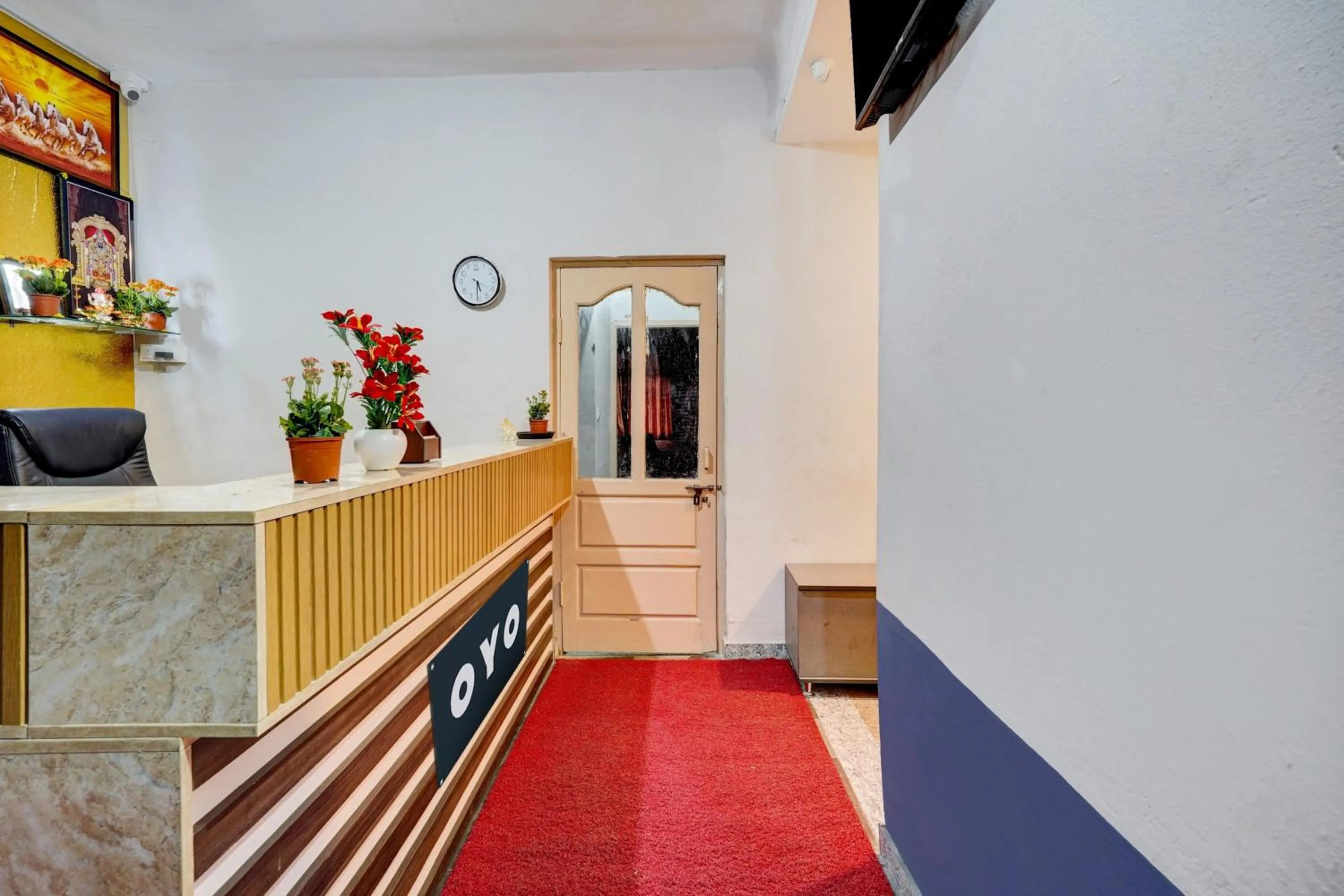 Lobby or reception in Shravanya Comforts