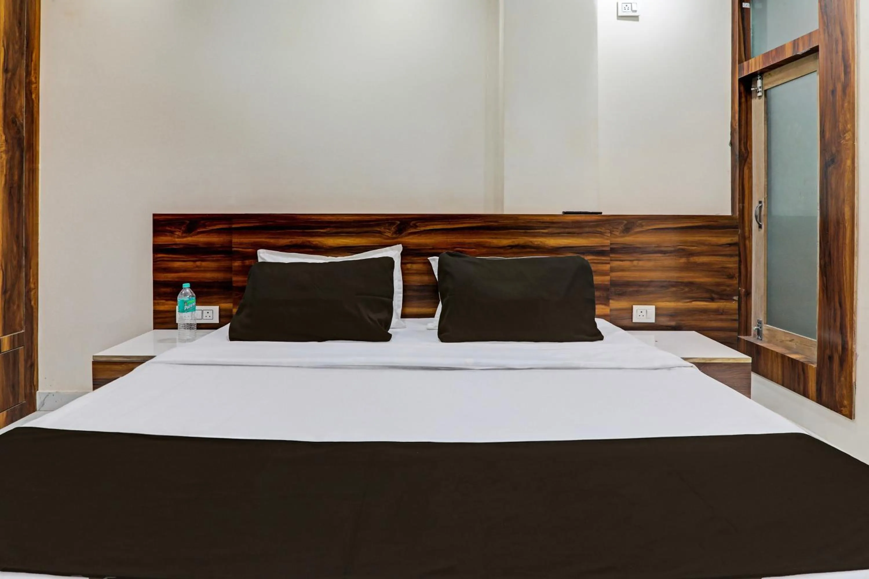 Bedroom, Bed in Collection O Mitra Inn