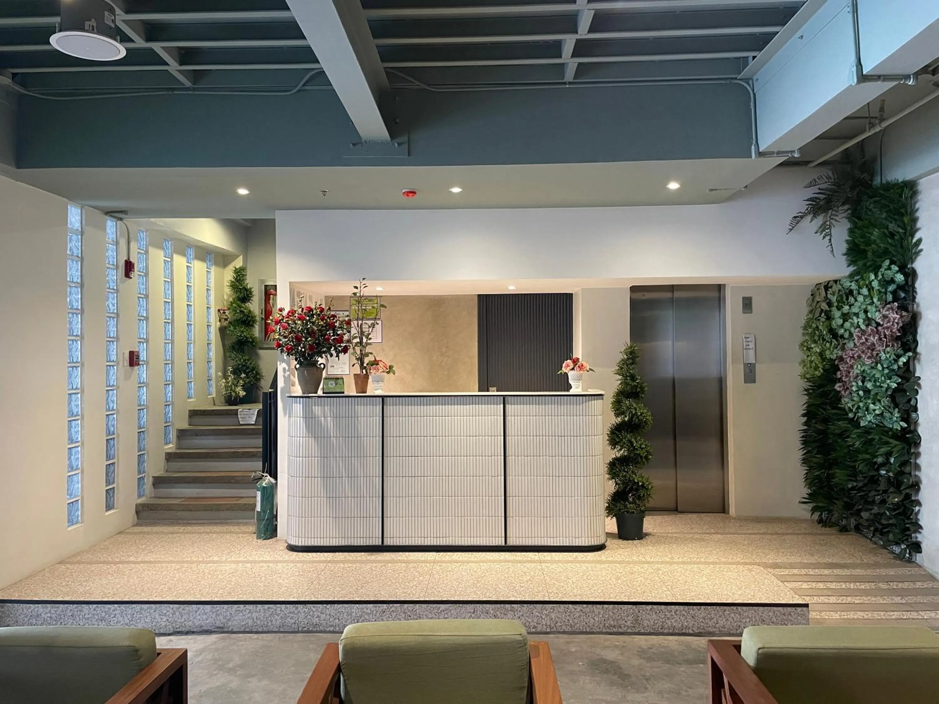 Lobby or reception in The Millas Hostel