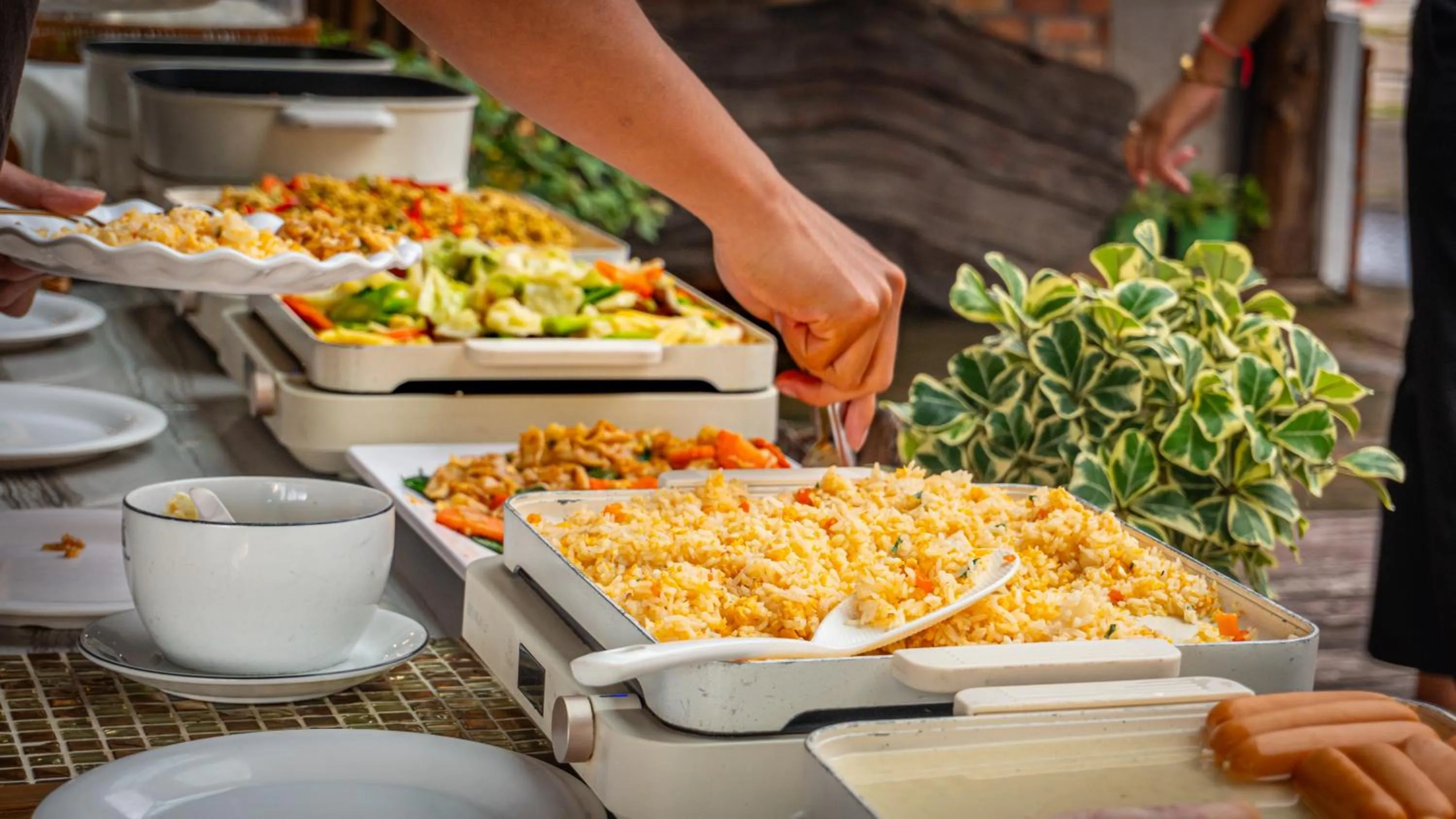 Breakfast in Hotel Villa AoKhanom Beachfront
