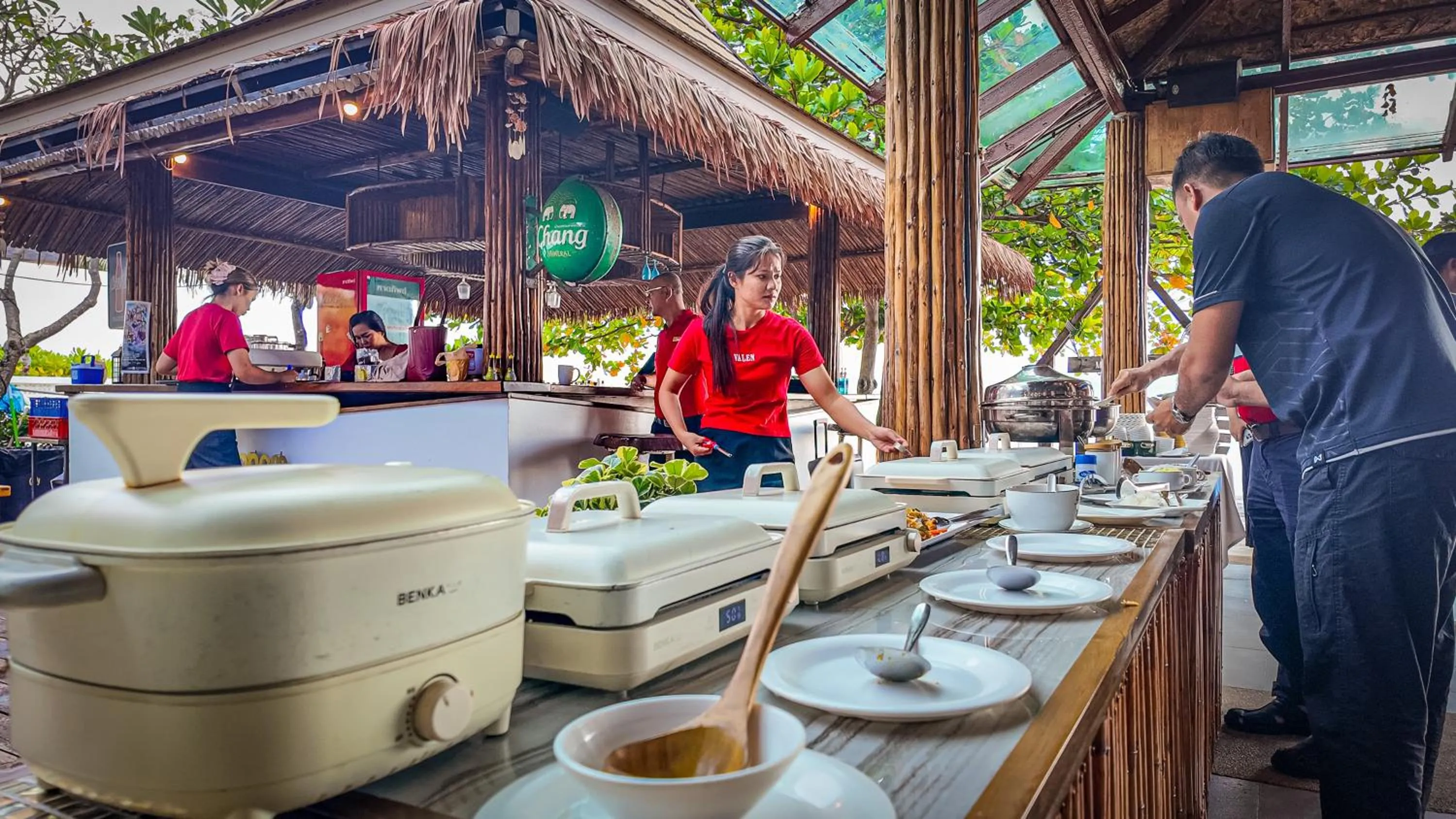 Breakfast in Hotel Villa AoKhanom Beachfront