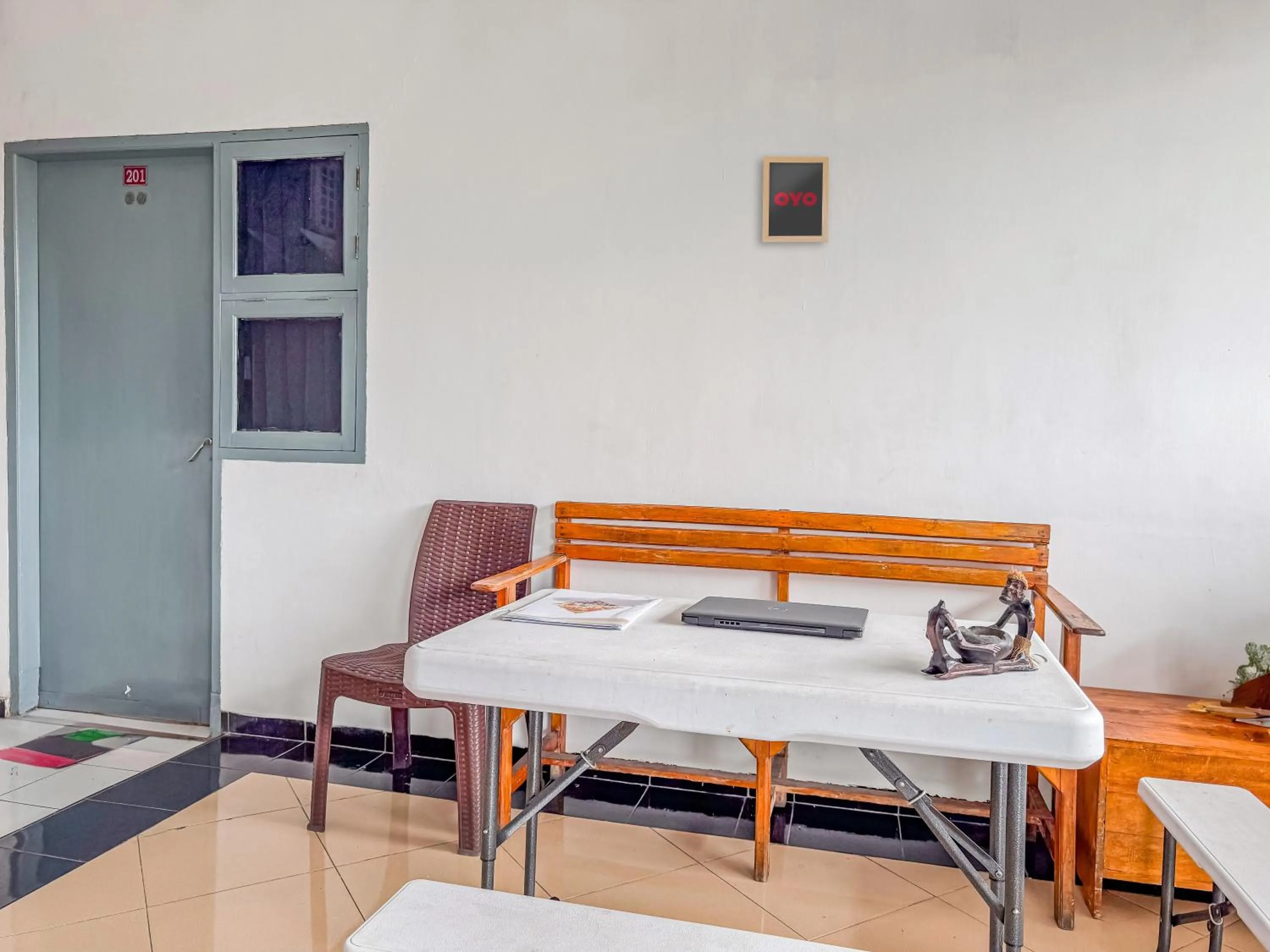 Lobby or reception in Hotel O Kost Naura