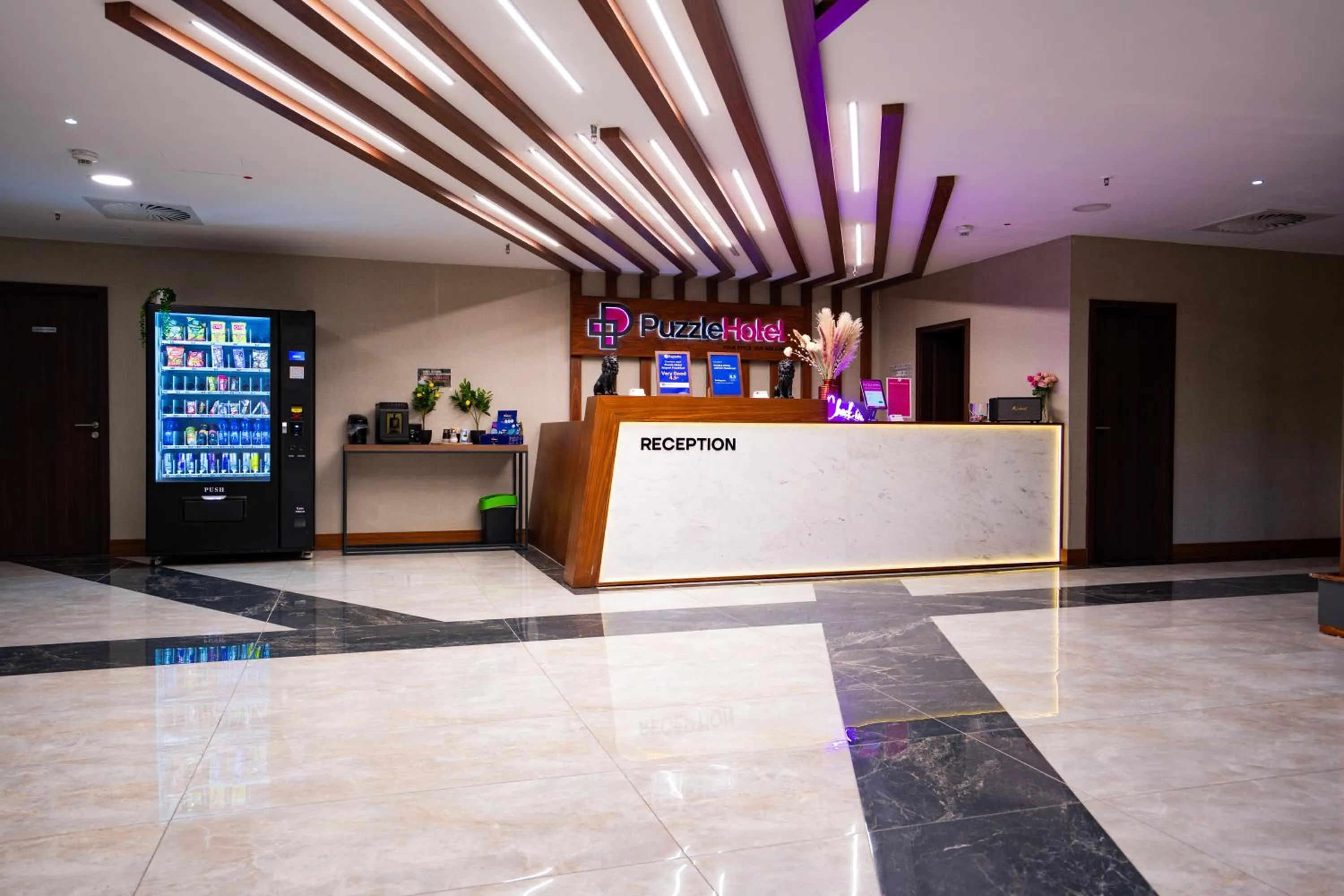 Puzzle Hotel Airport Frankfurt