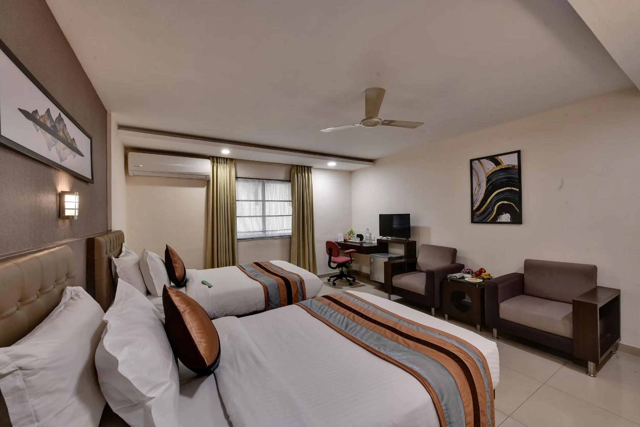 Bedroom, Bed in Click Hotel Yuvraj