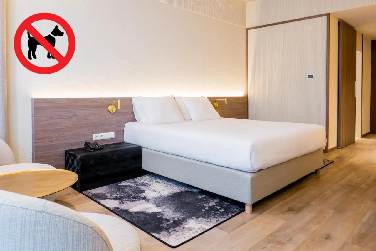 Bed in Hotel GLAR Conference & SPA