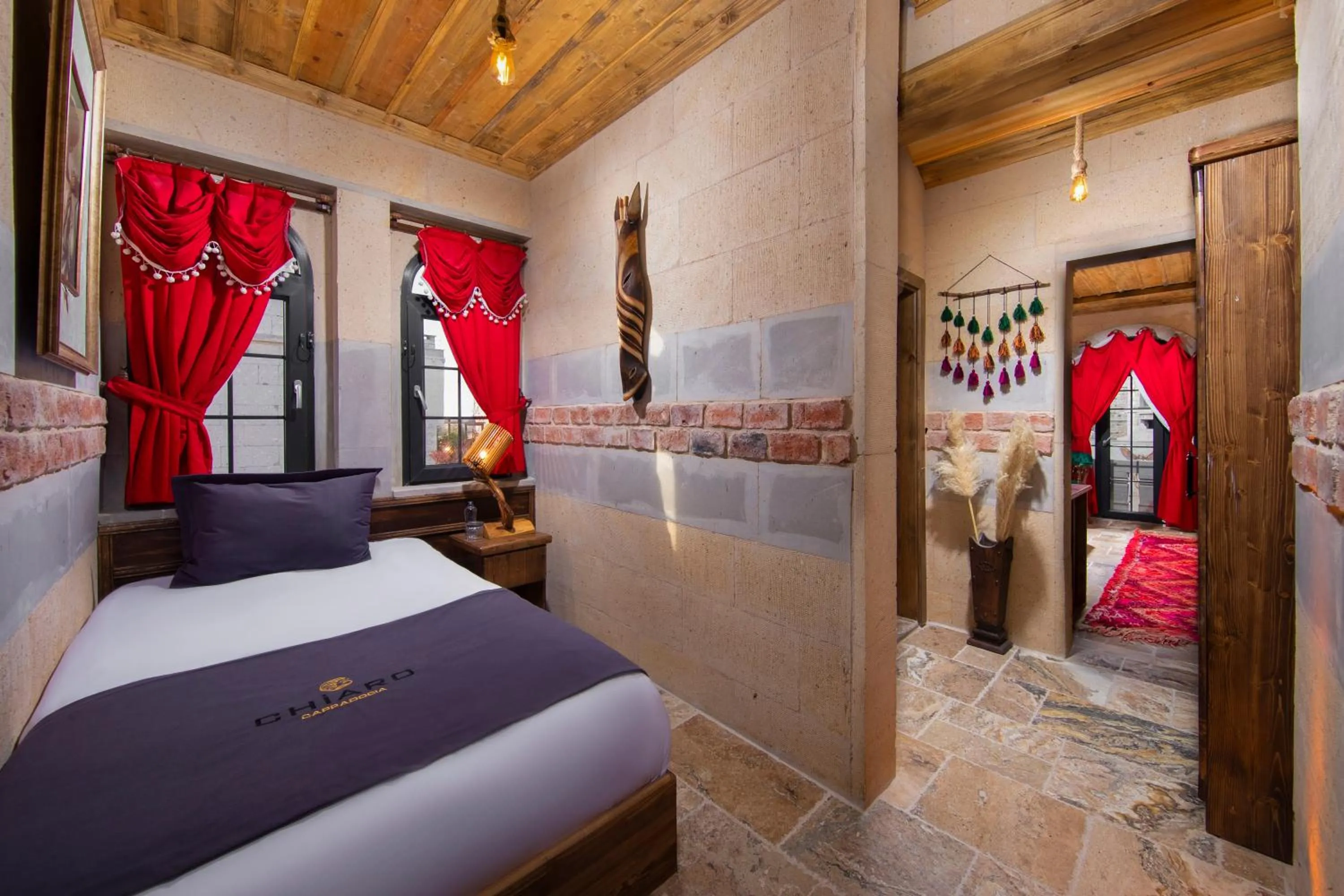 children, Bed in Cappadocia Chiaro