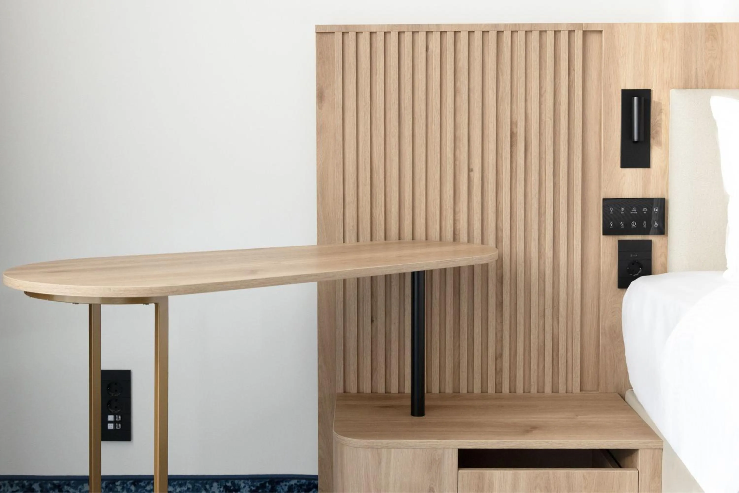 Photo of the whole room, Bed in Courtyard by Marriott Cluj - Napoca Downtown