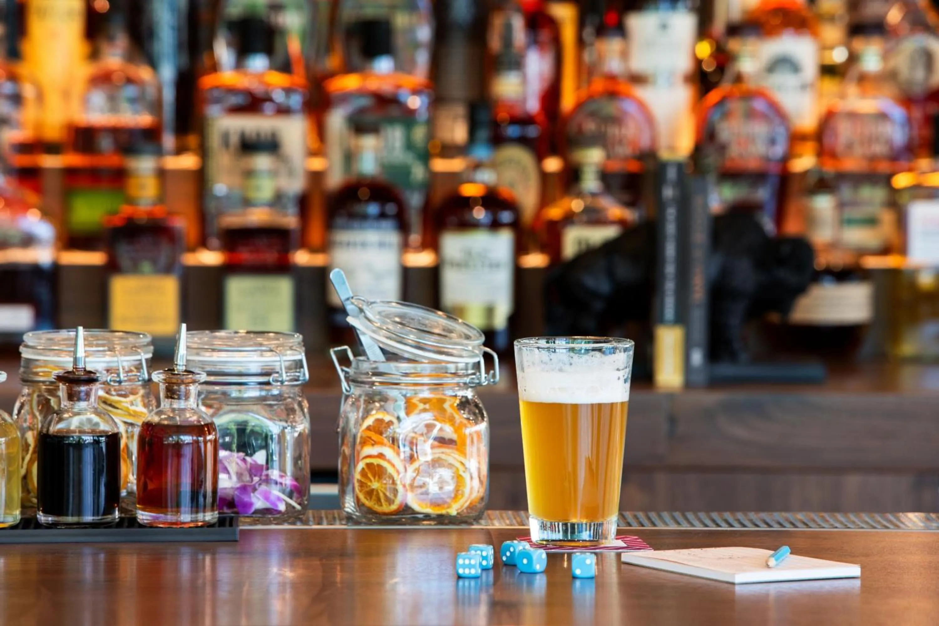 Lounge or bar in Moxy Boulder University