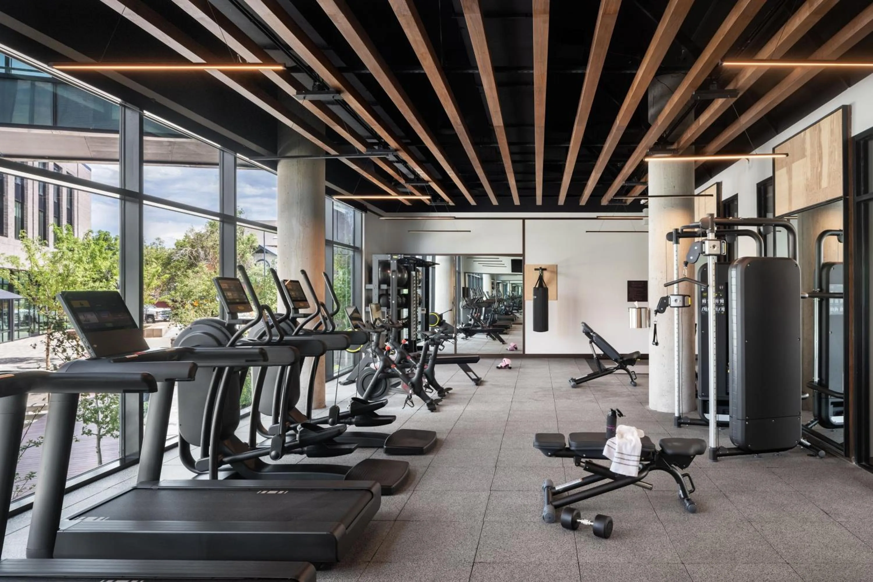 Fitness centre/facilities in Moxy Boulder University