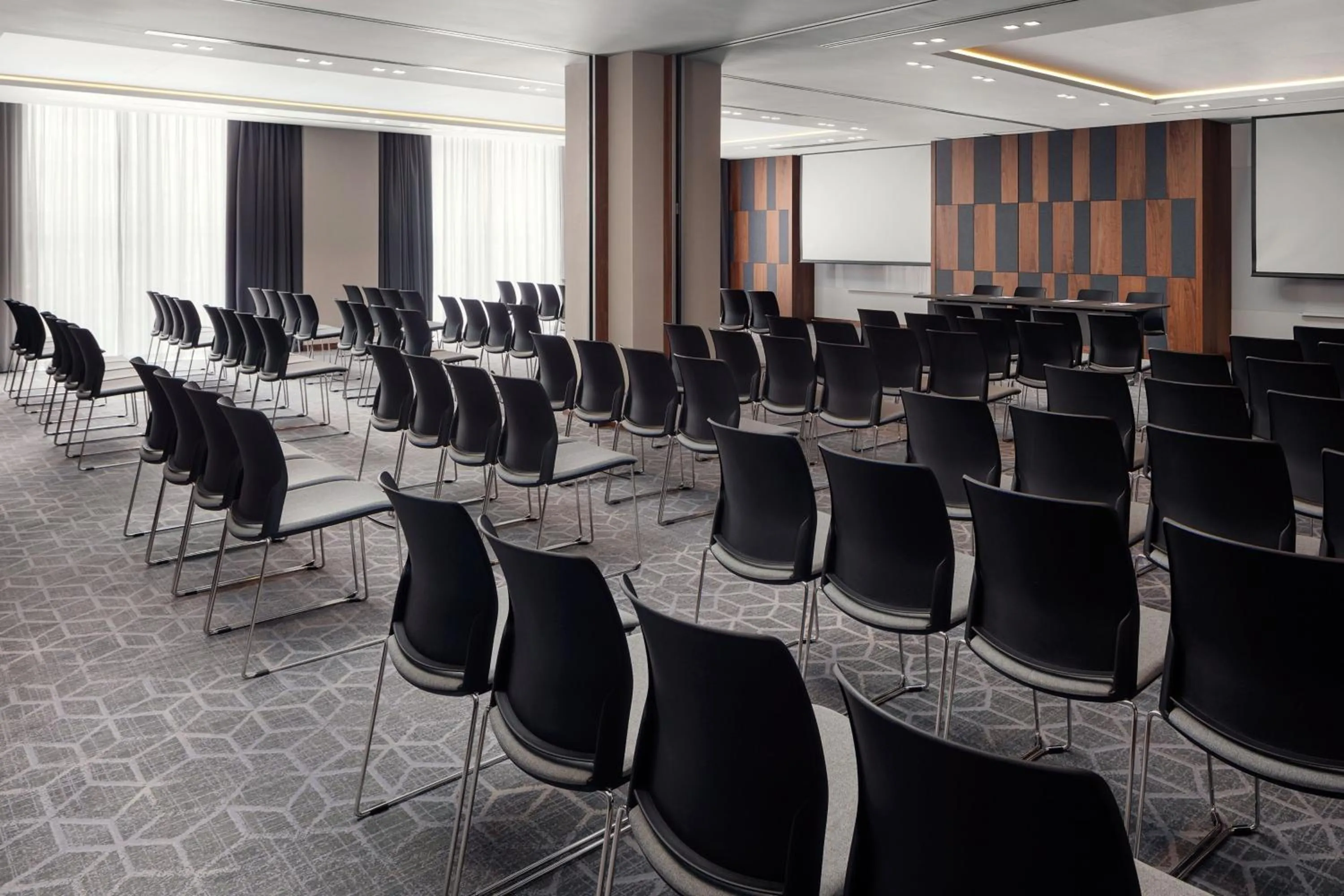 Meeting/conference room in Courtyard by Marriott Yerevan