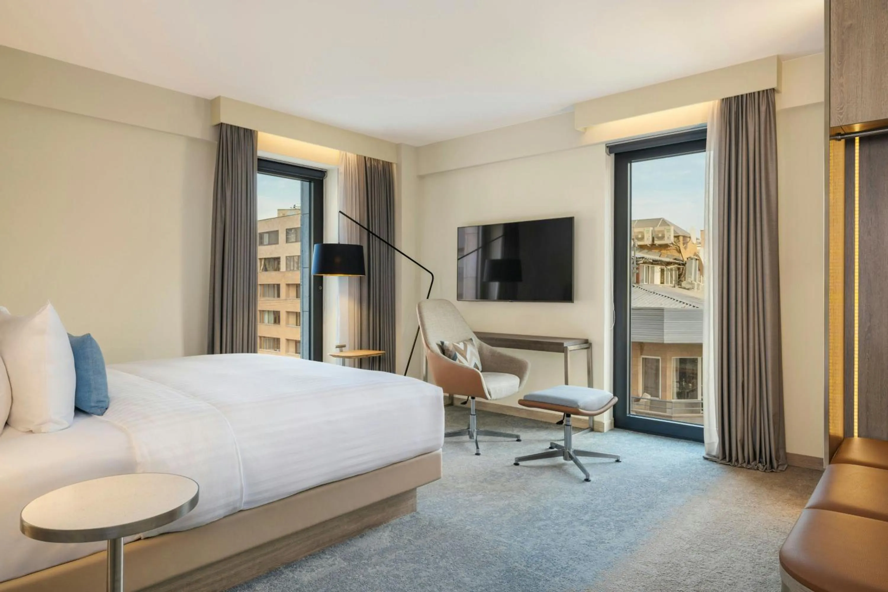 Photo of the whole room, Bed in Courtyard by Marriott Yerevan