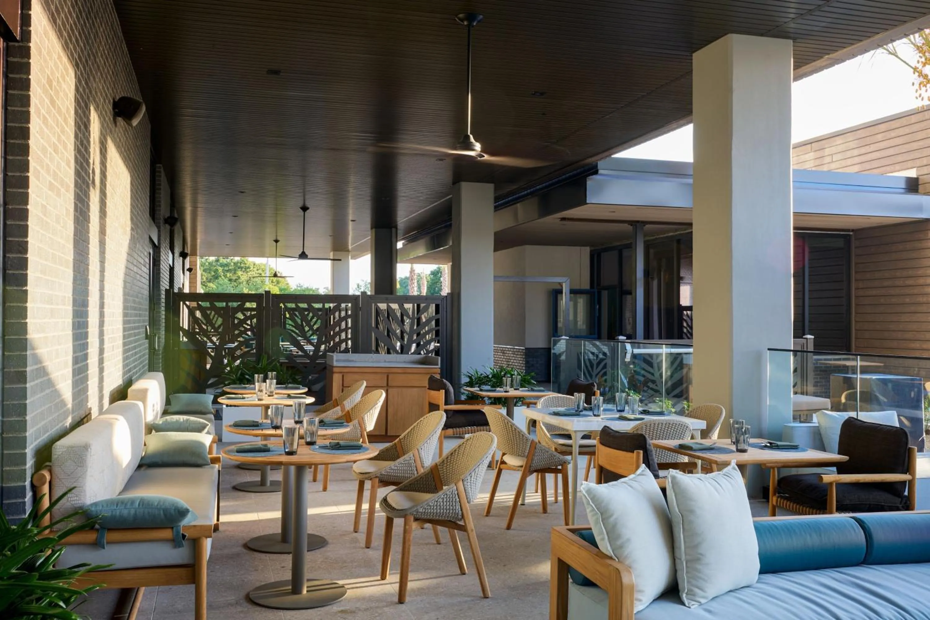 Restaurant/places to eat in Palmetto Marriott Resort & Spa