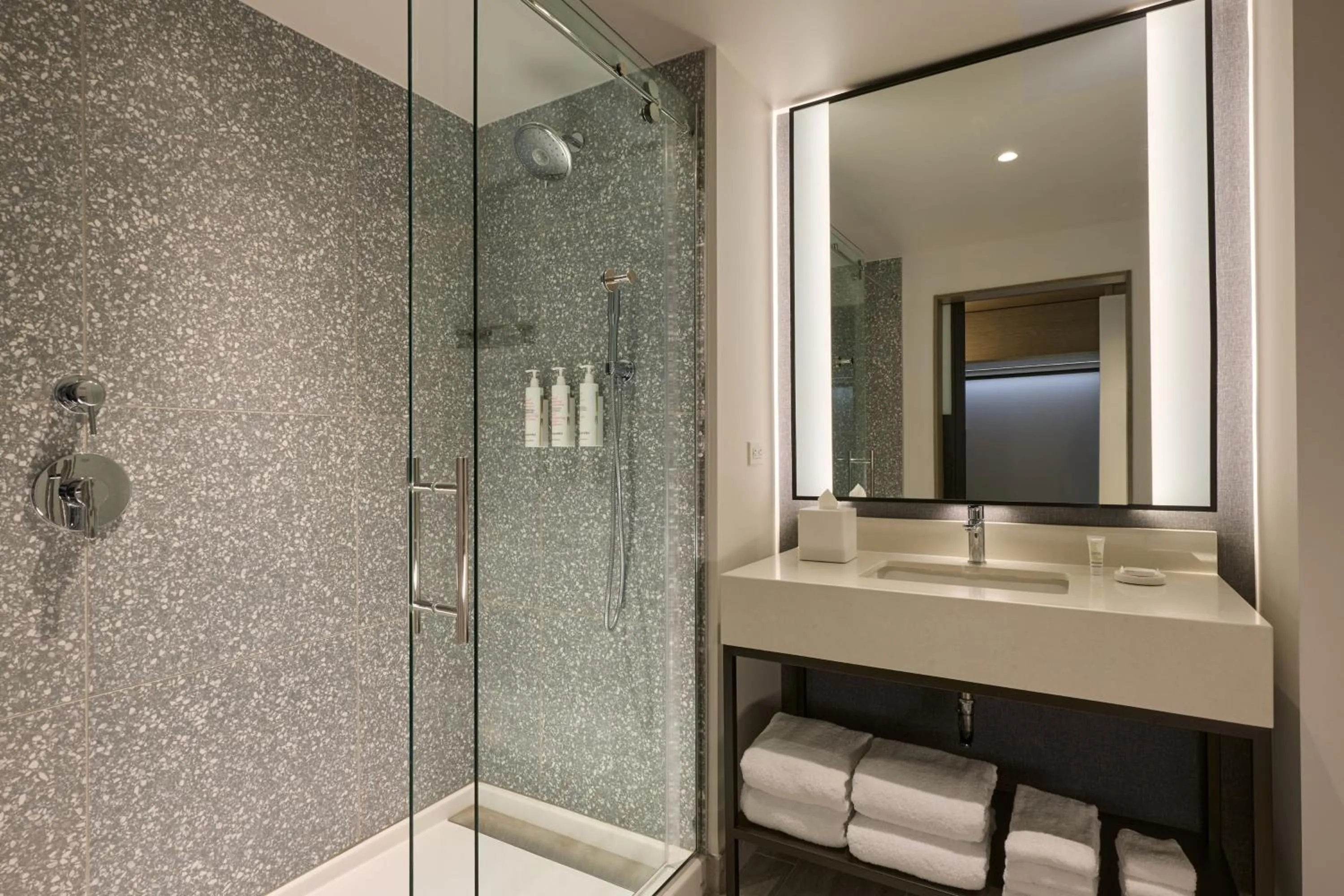 Bathroom in Palmetto Marriott Resort & Spa