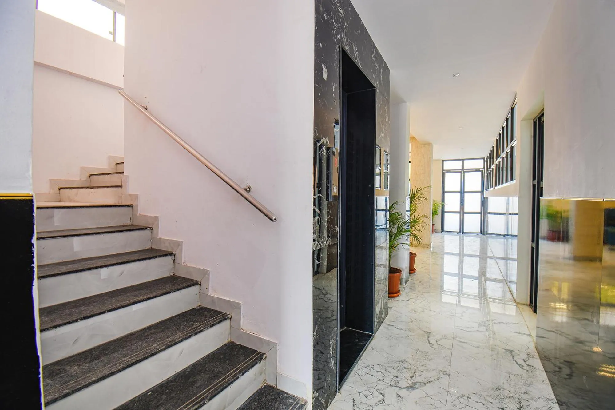 Lobby or reception in FabHotel Prime Esta Inn - Nr Twin Tower, Viman Nagar