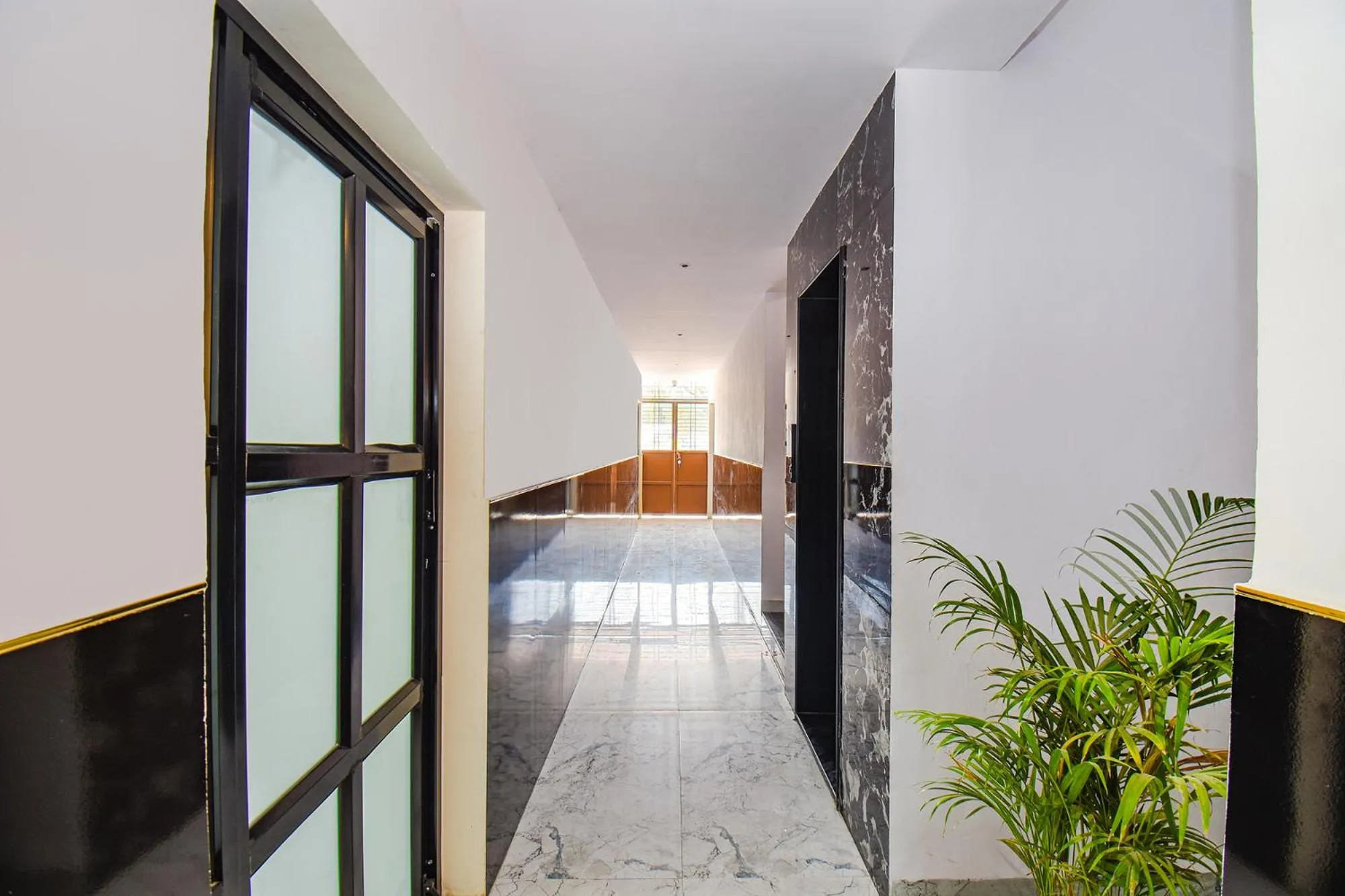 Lobby or reception, Bed in FabHotel Prime Esta Inn - Nr Twin Tower, Viman Nagar