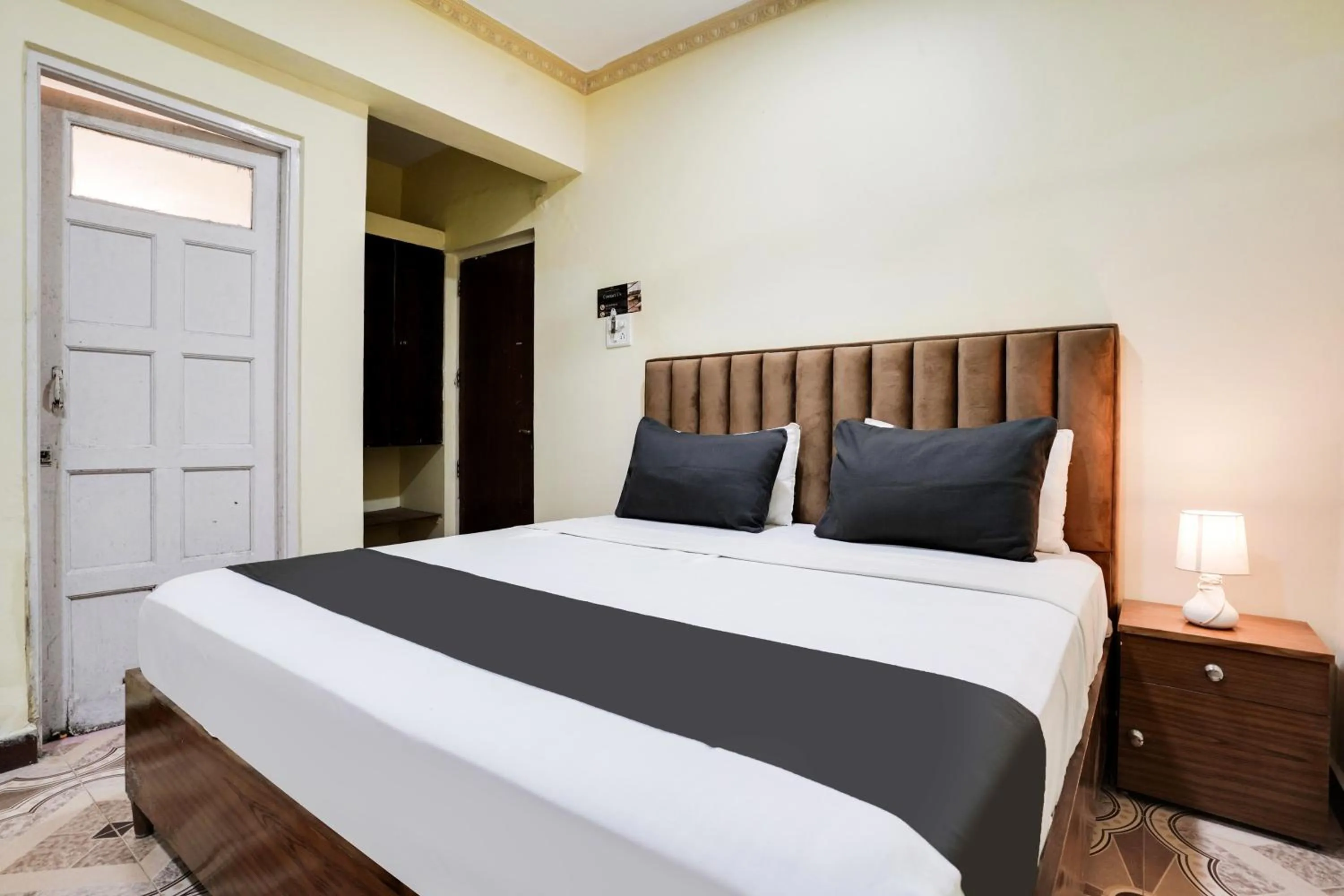 Bedroom, Bed in Collection O Calangute