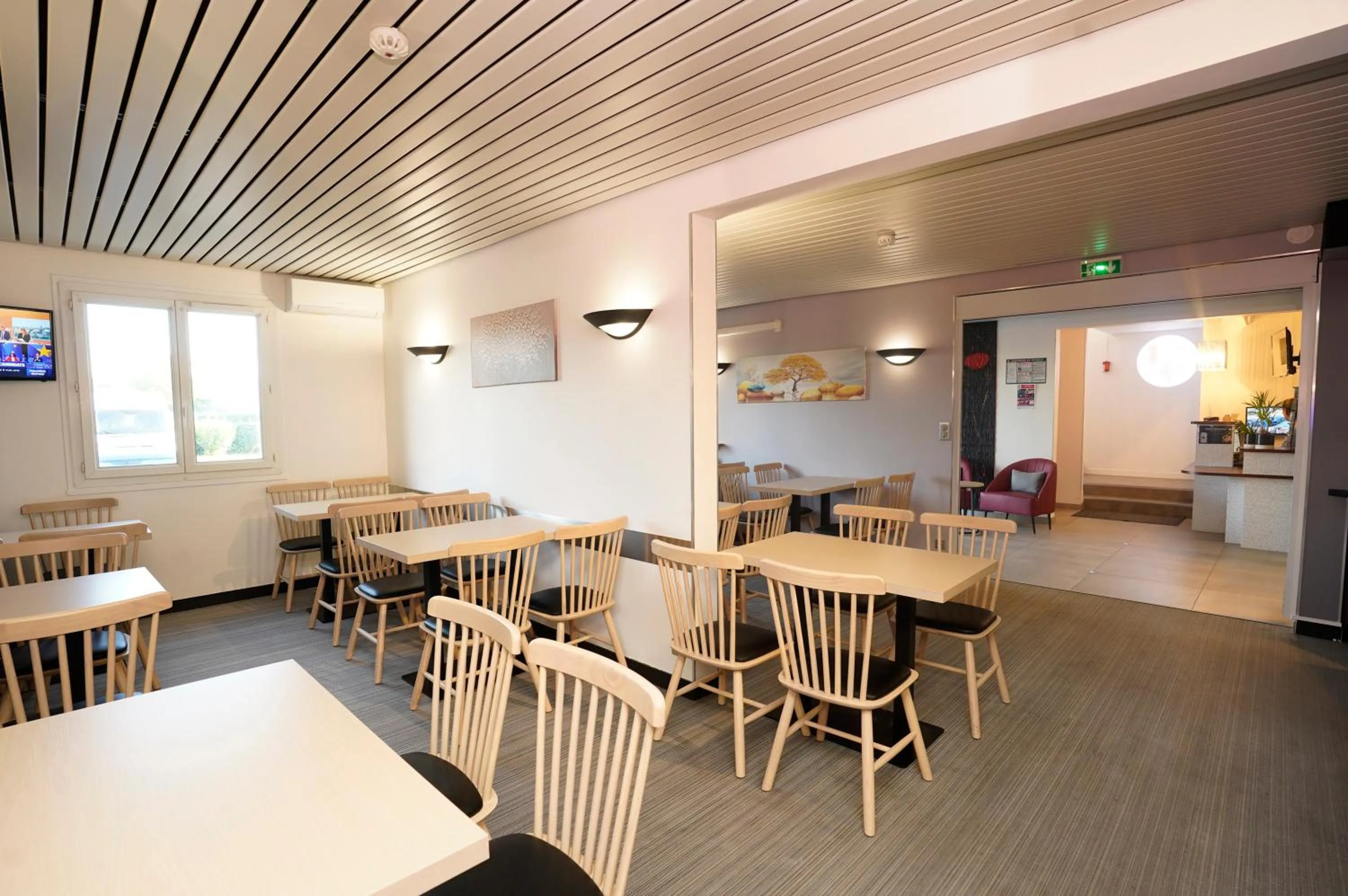 Breakfast in Anaïs Hôtel Bourges Nord Saint-Doulchard