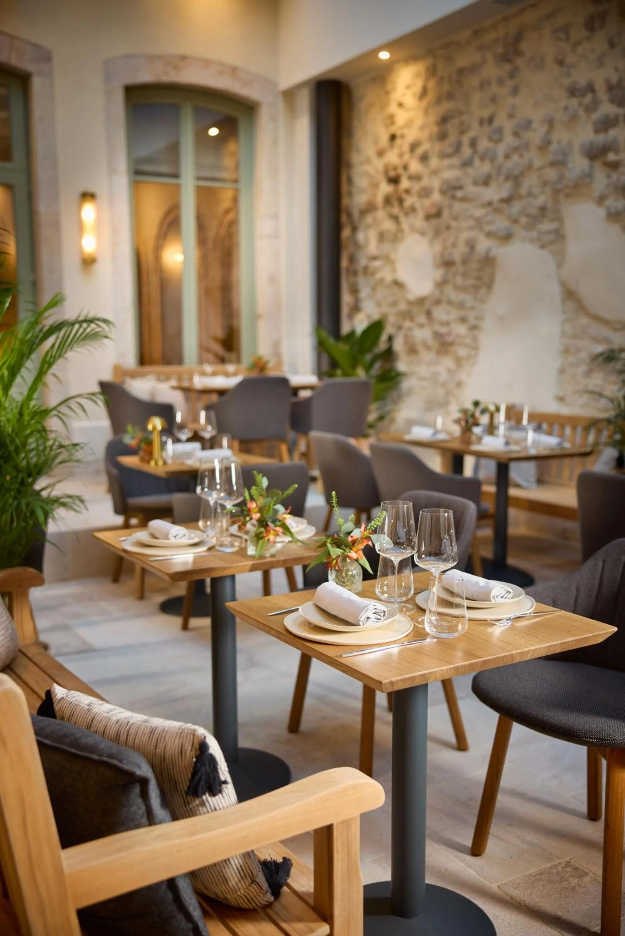 Restaurant/places to eat in Maison 1896