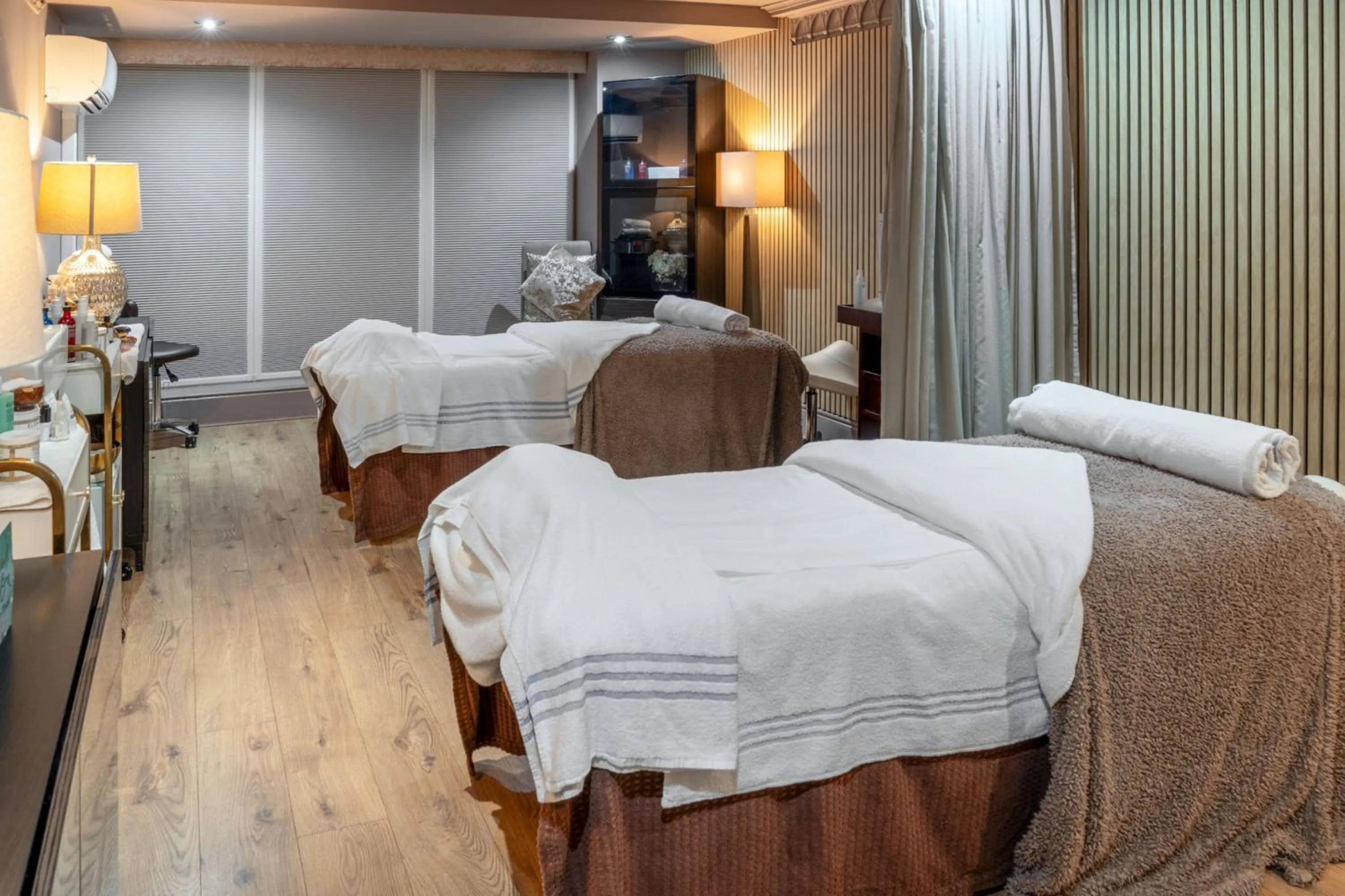 Spa and wellness centre/facilities, Bed in Bosworth Hall Hotel & Spa