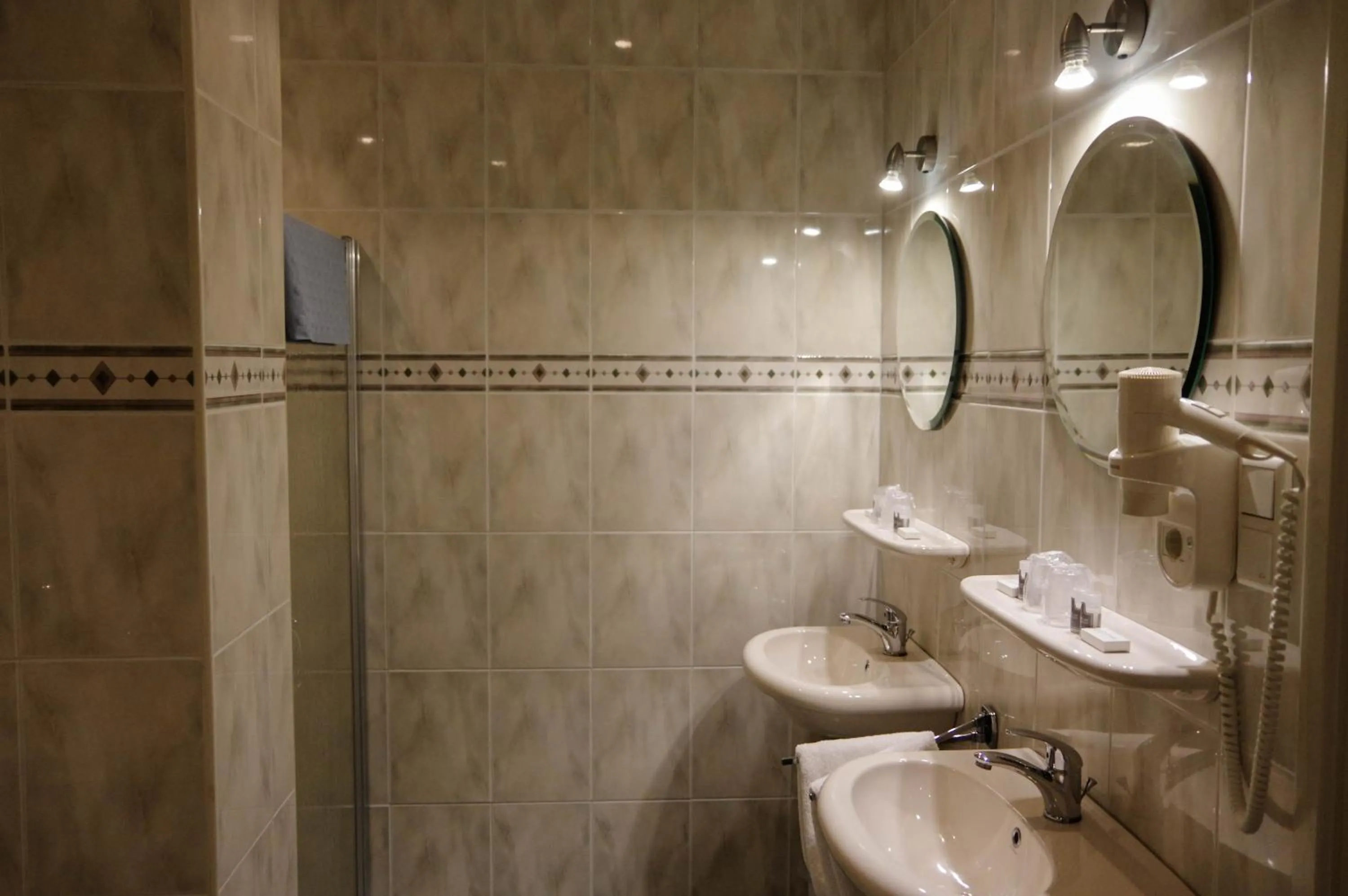 Toilet in Hotel and Restaurant van Saaze