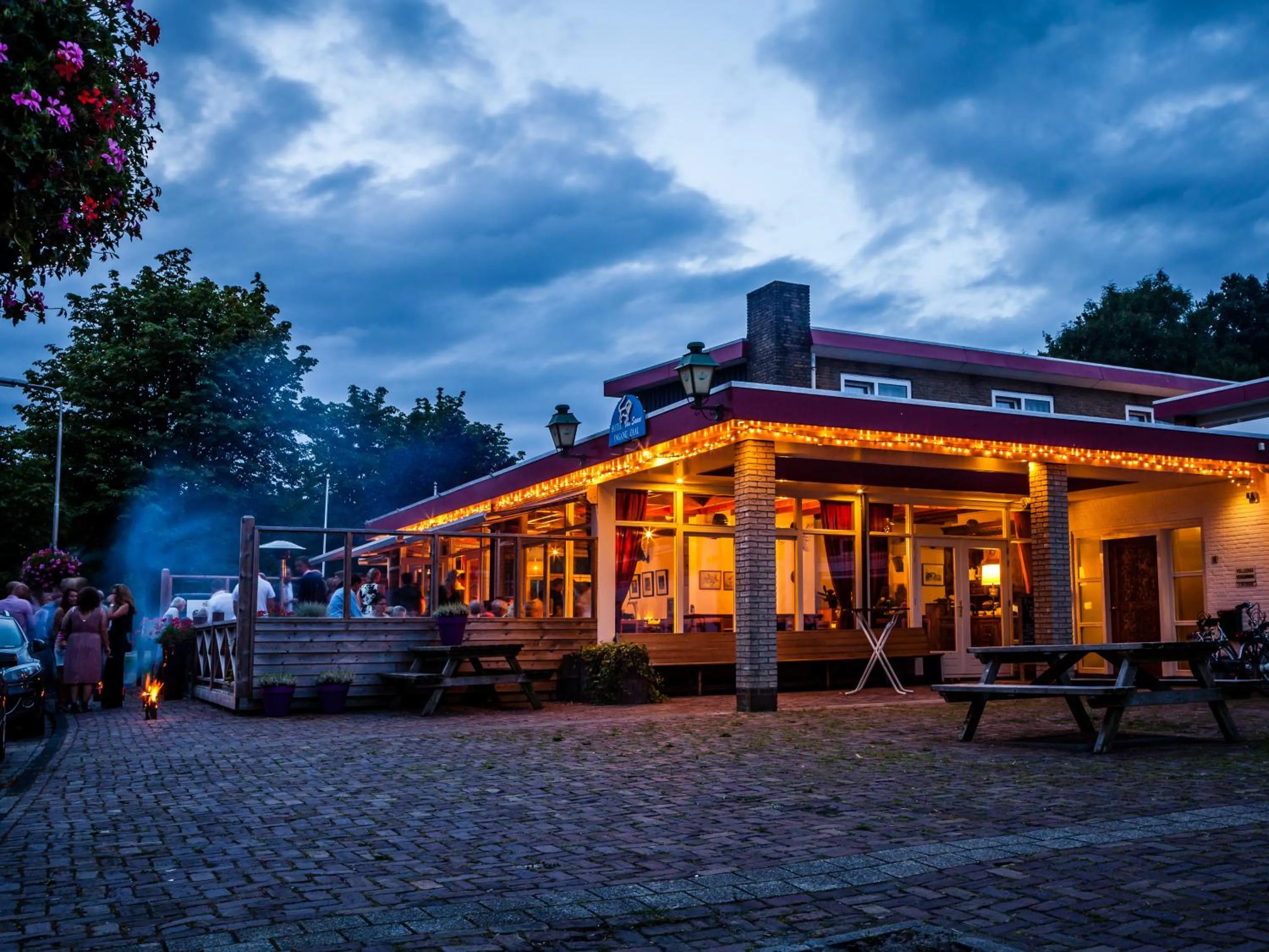 Property building in Hotel and Restaurant van Saaze