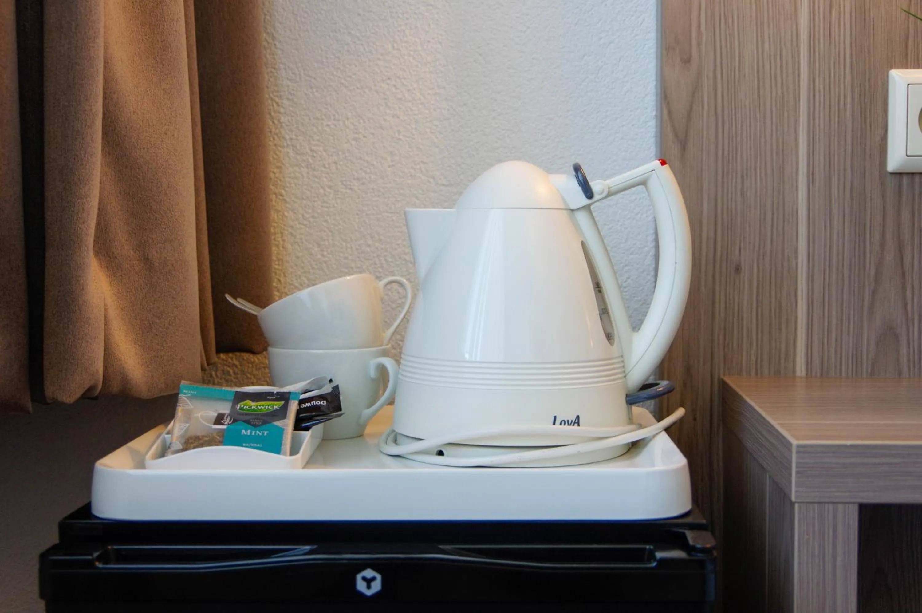 Coffee/tea facilities in Hotel and Restaurant van Saaze