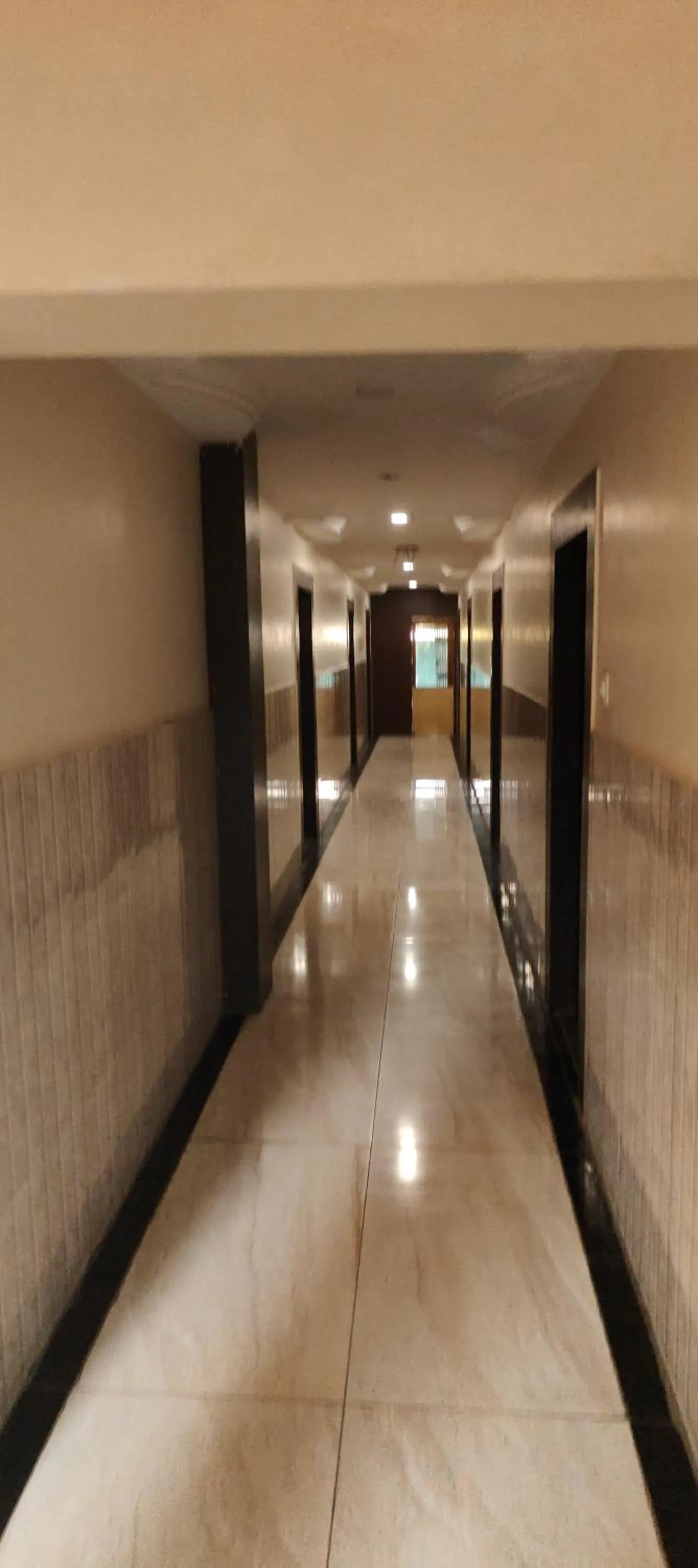 Property building in Hotel Shirdi Park Inn 80 Meters From Sai Samadhi Temple