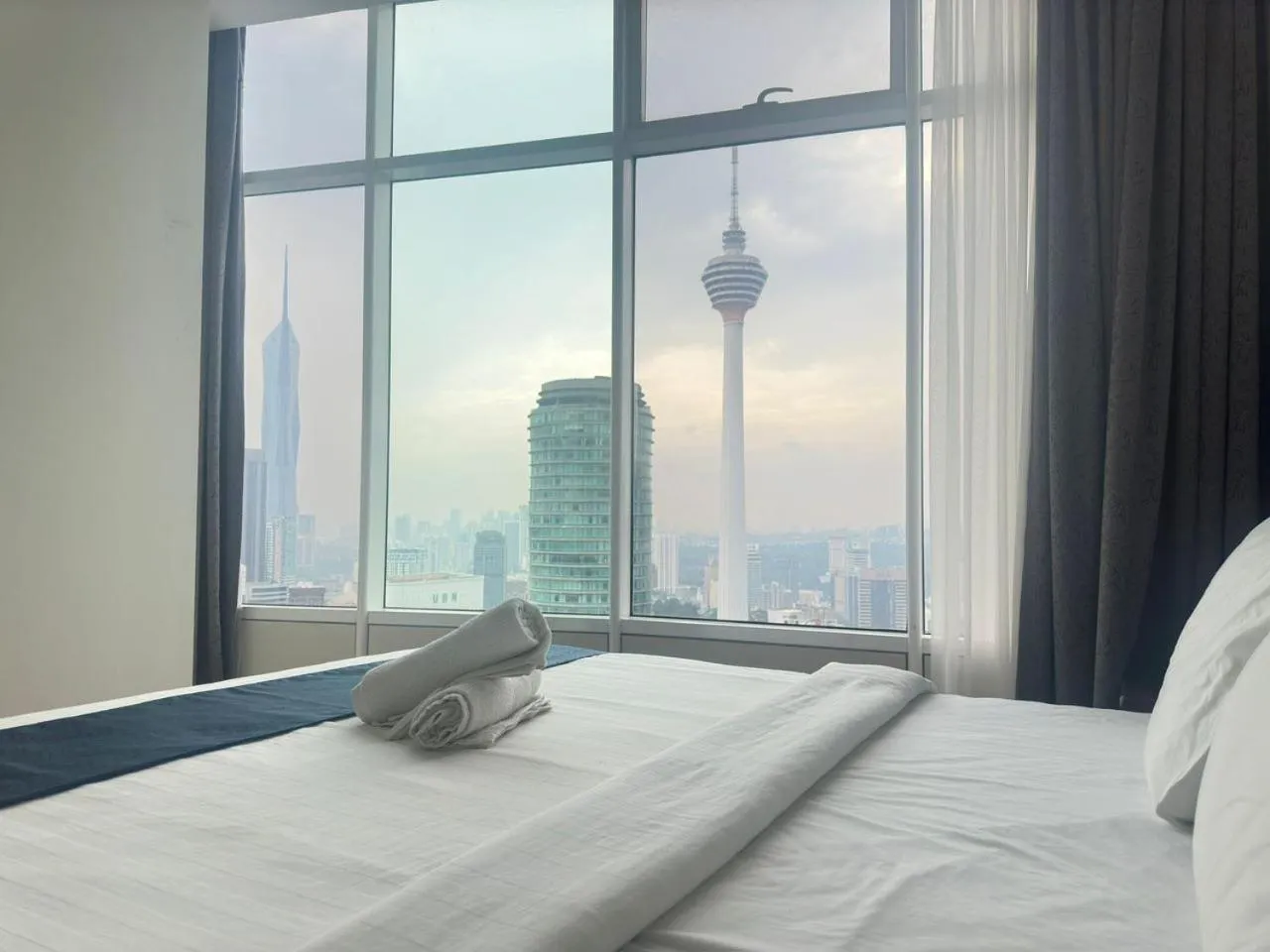 View (from property/room), Bed in Sky Suites KL City Center