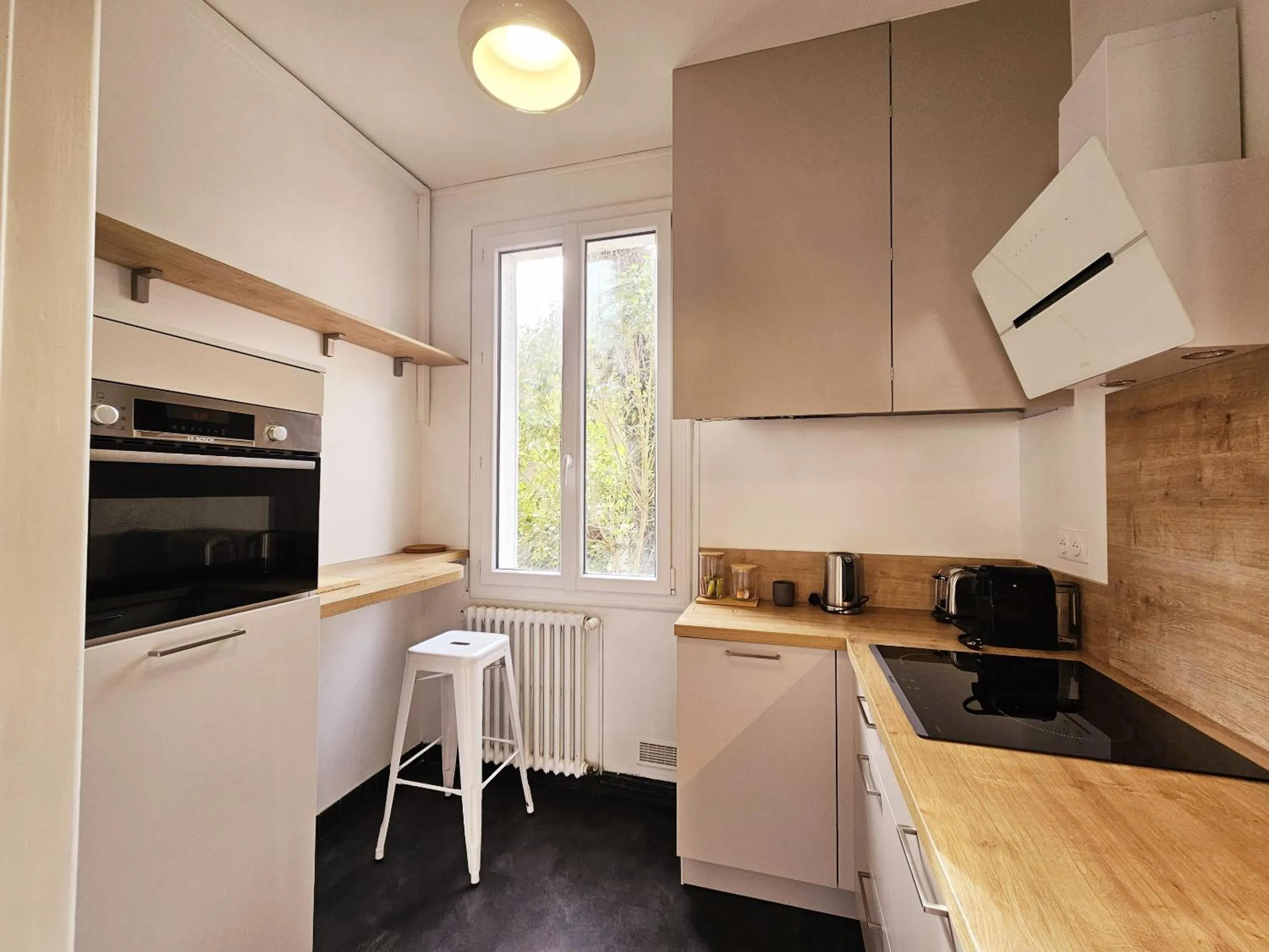 Kitchen or kitchenette in Fanfrelin joli T3 centre ville