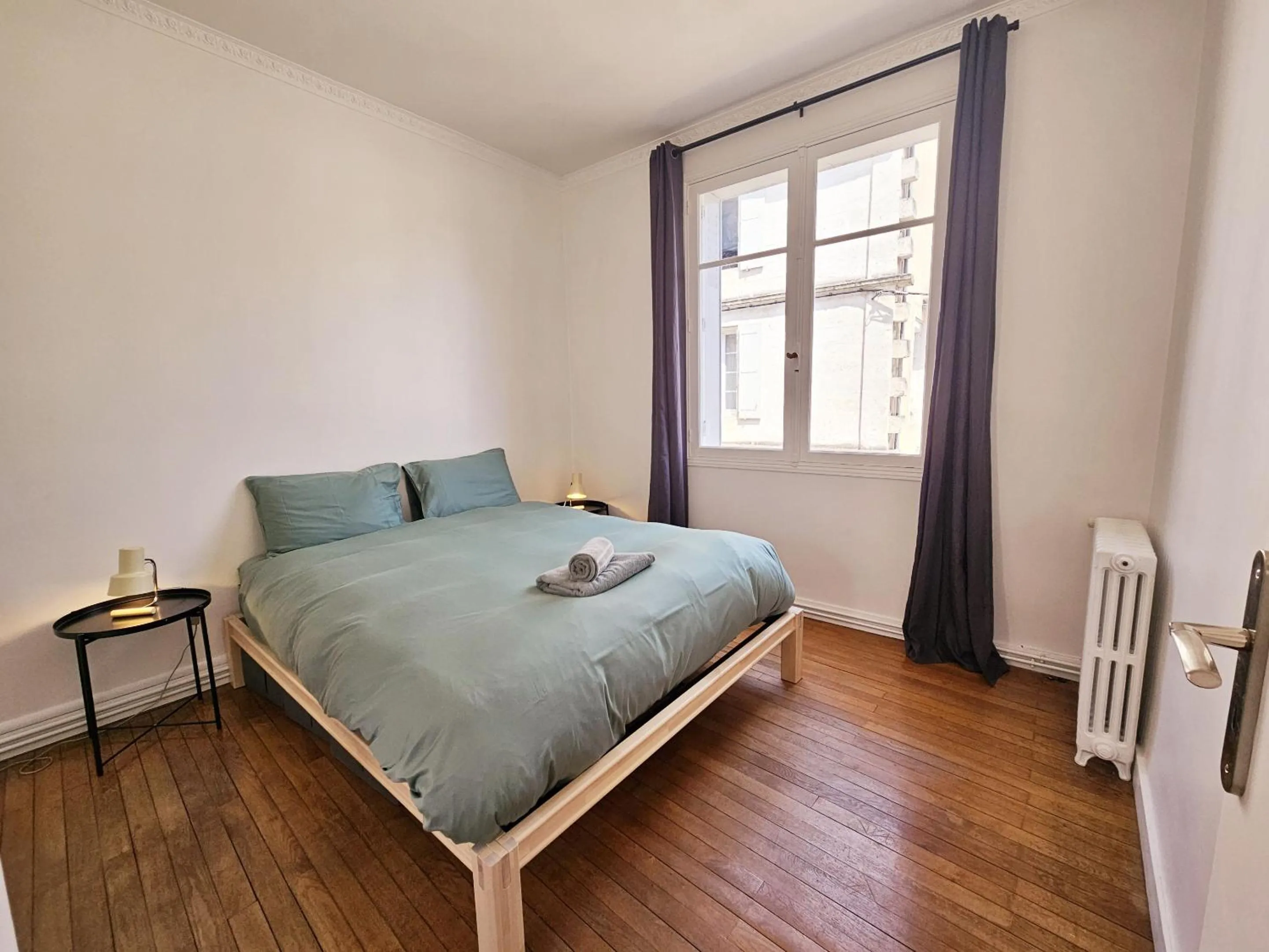 Bedroom, Bed in Fanfrelin joli T3 centre ville