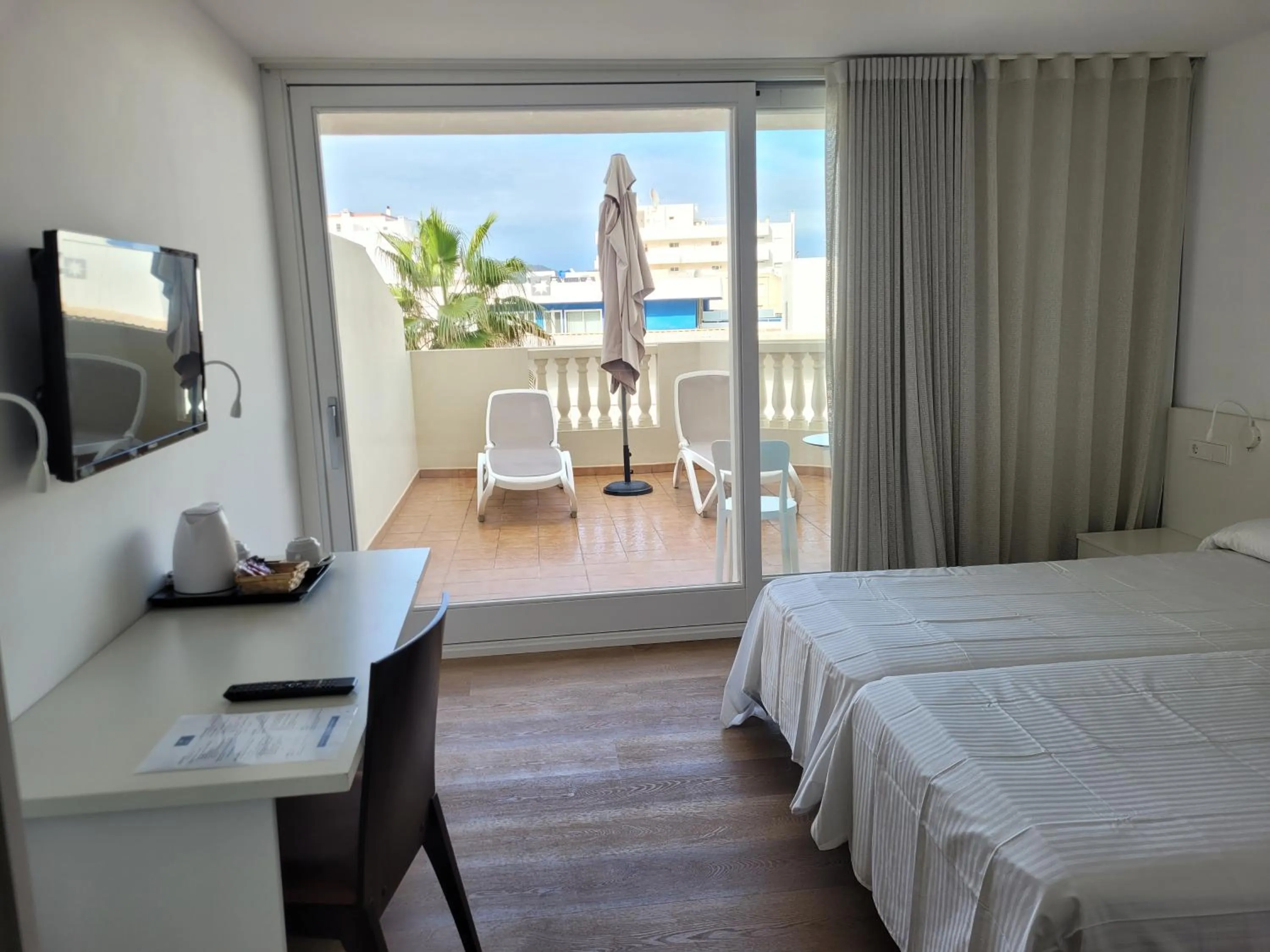 Bed in Paraiso Beach by Hoteles Centric -Adult Only