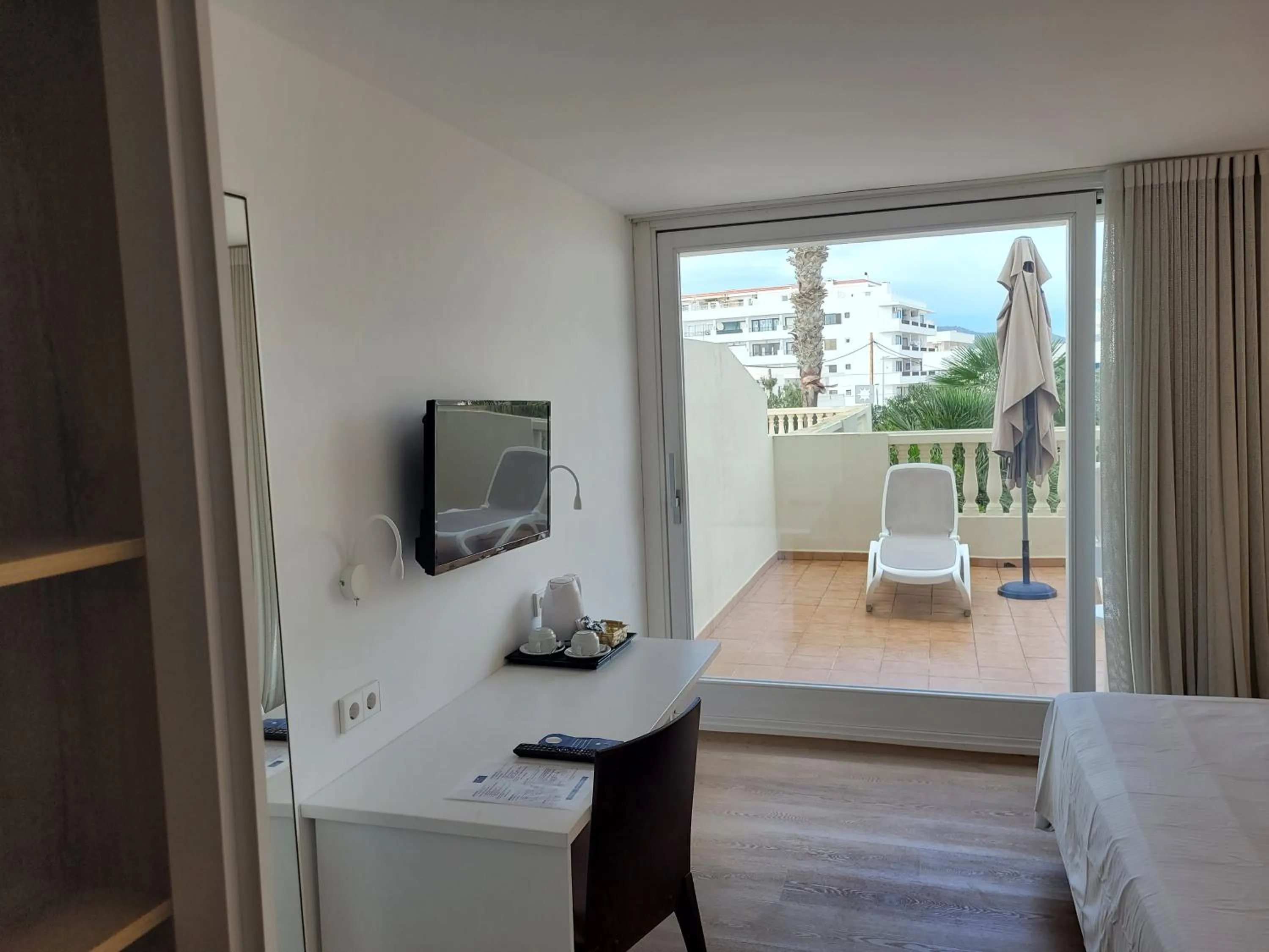 Balcony/Terrace in Paraiso Beach by Hoteles Centric -Adult Only